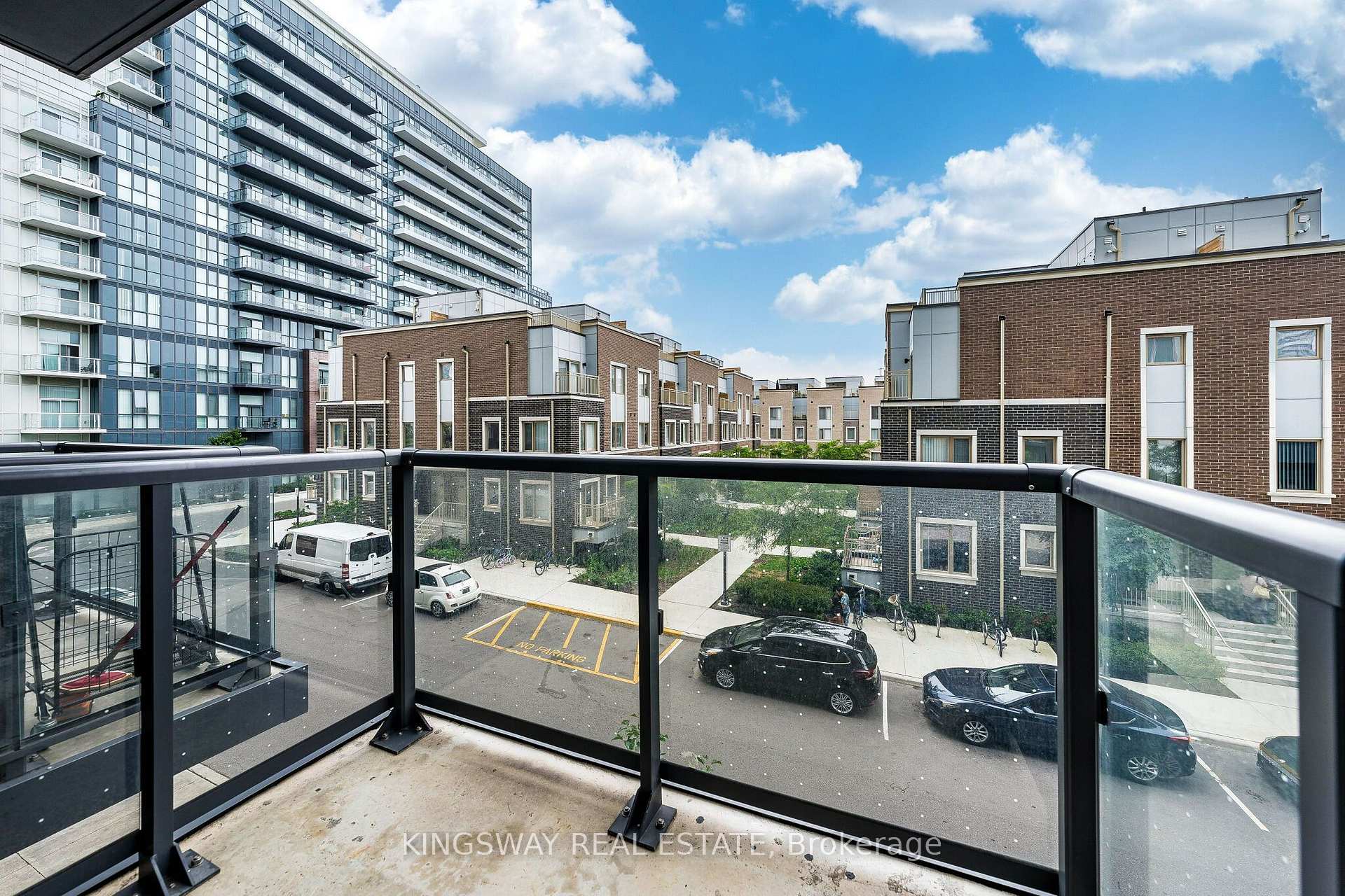Photo 24 of Unit 203, 38 Honeycrisp Crescent, Vaughan, Vaughan Corporate Centre — HOMEH