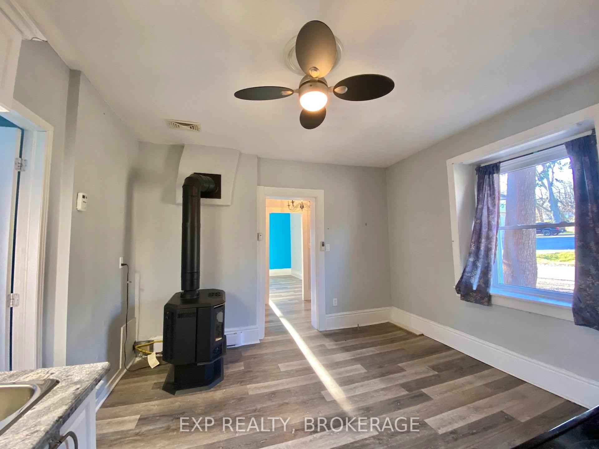 Photo 7 of 912 Purdy Mills Road, Kingston, West of Sir John A. Blvd — HOMEH