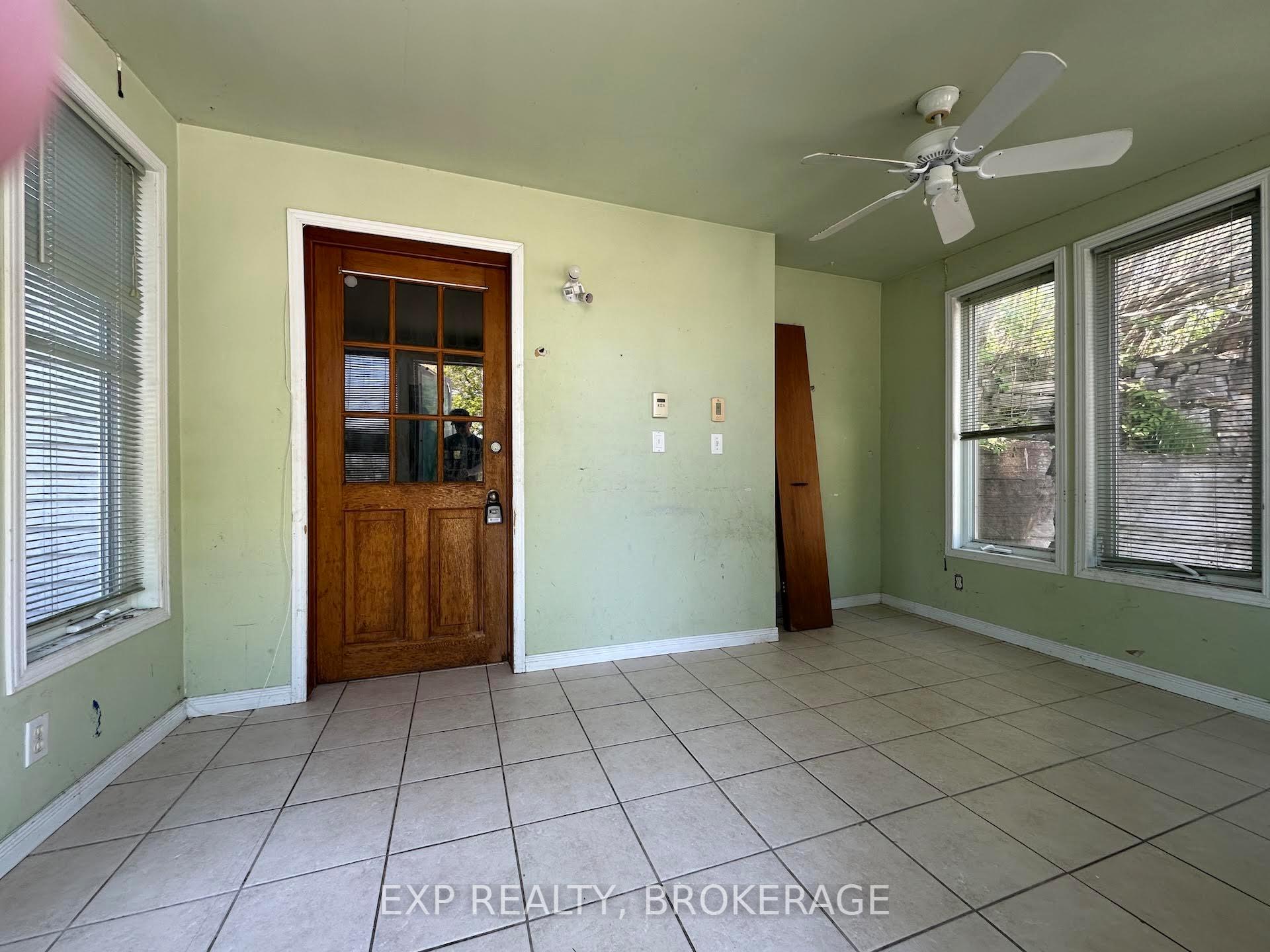 Photo 13 of 912 Purdy Mills Road, Kingston, West of Sir John A. Blvd — HOMEH