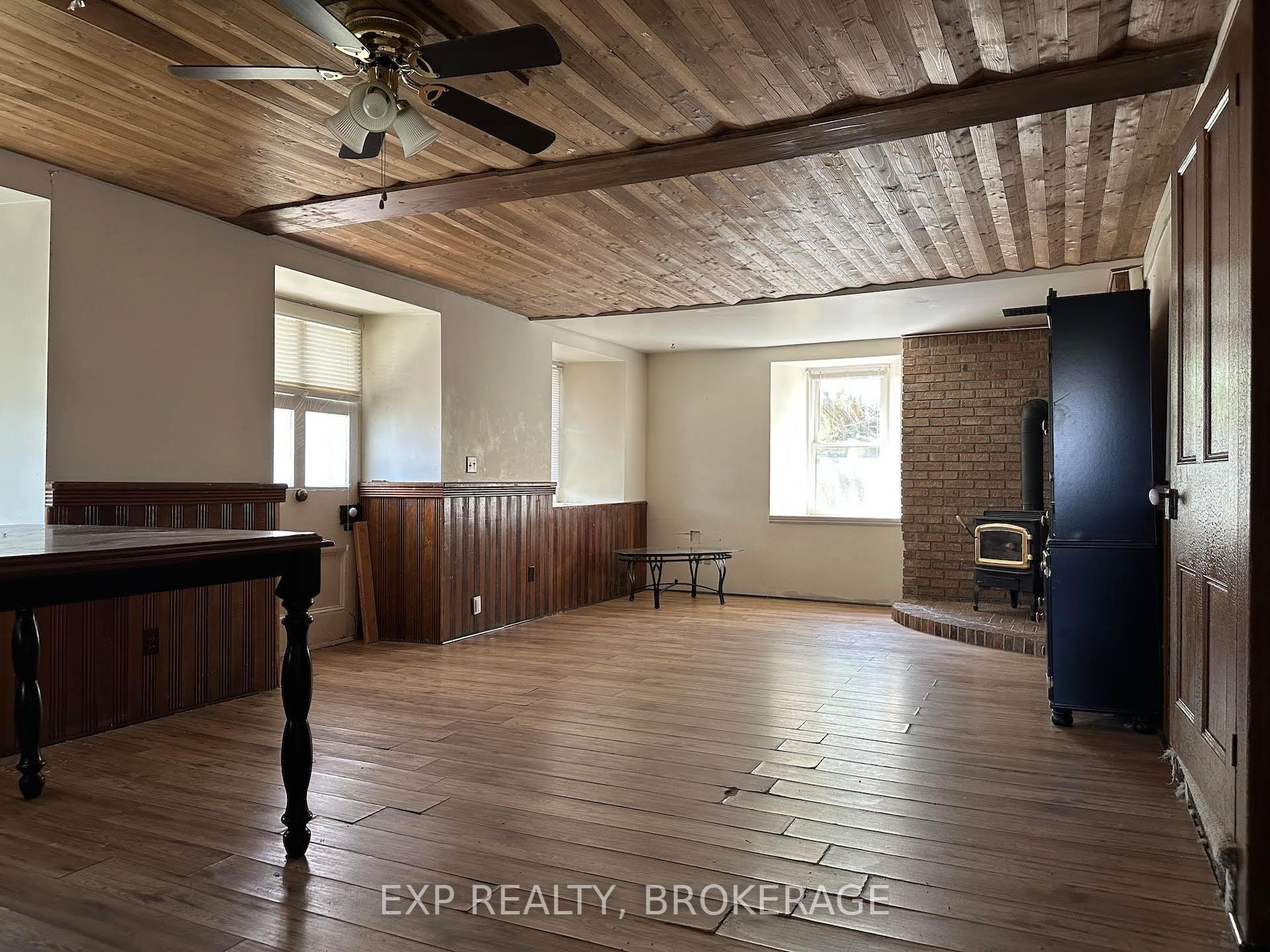 Photo 16 of 912 Purdy Mills Road, Kingston, West of Sir John A. Blvd — HOMEH