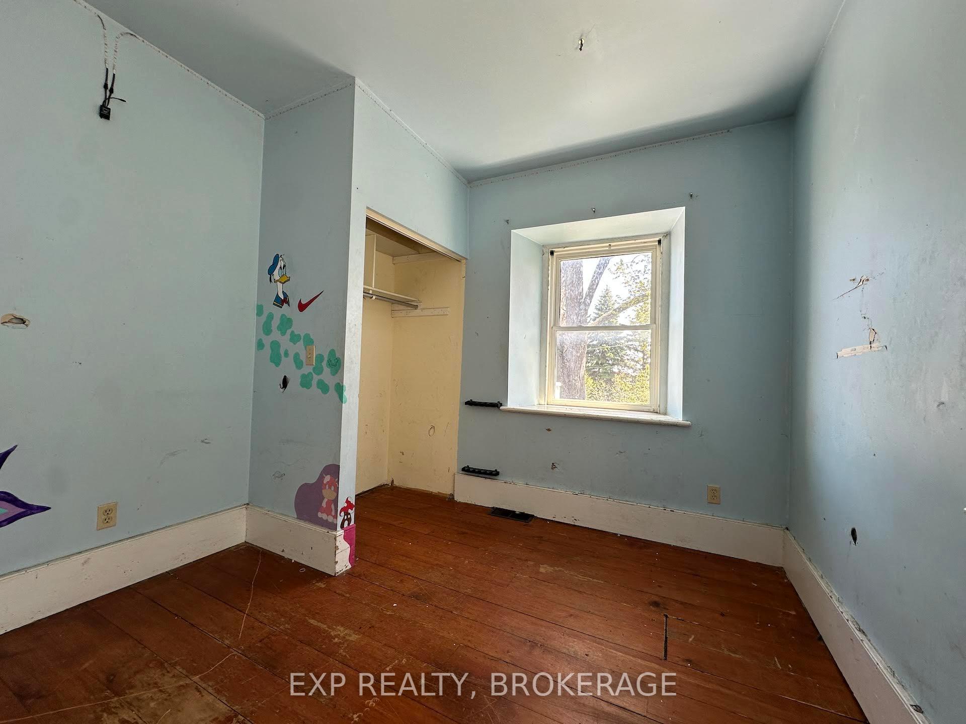 Photo 17 of 912 Purdy Mills Road, Kingston, West of Sir John A. Blvd — HOMEH
