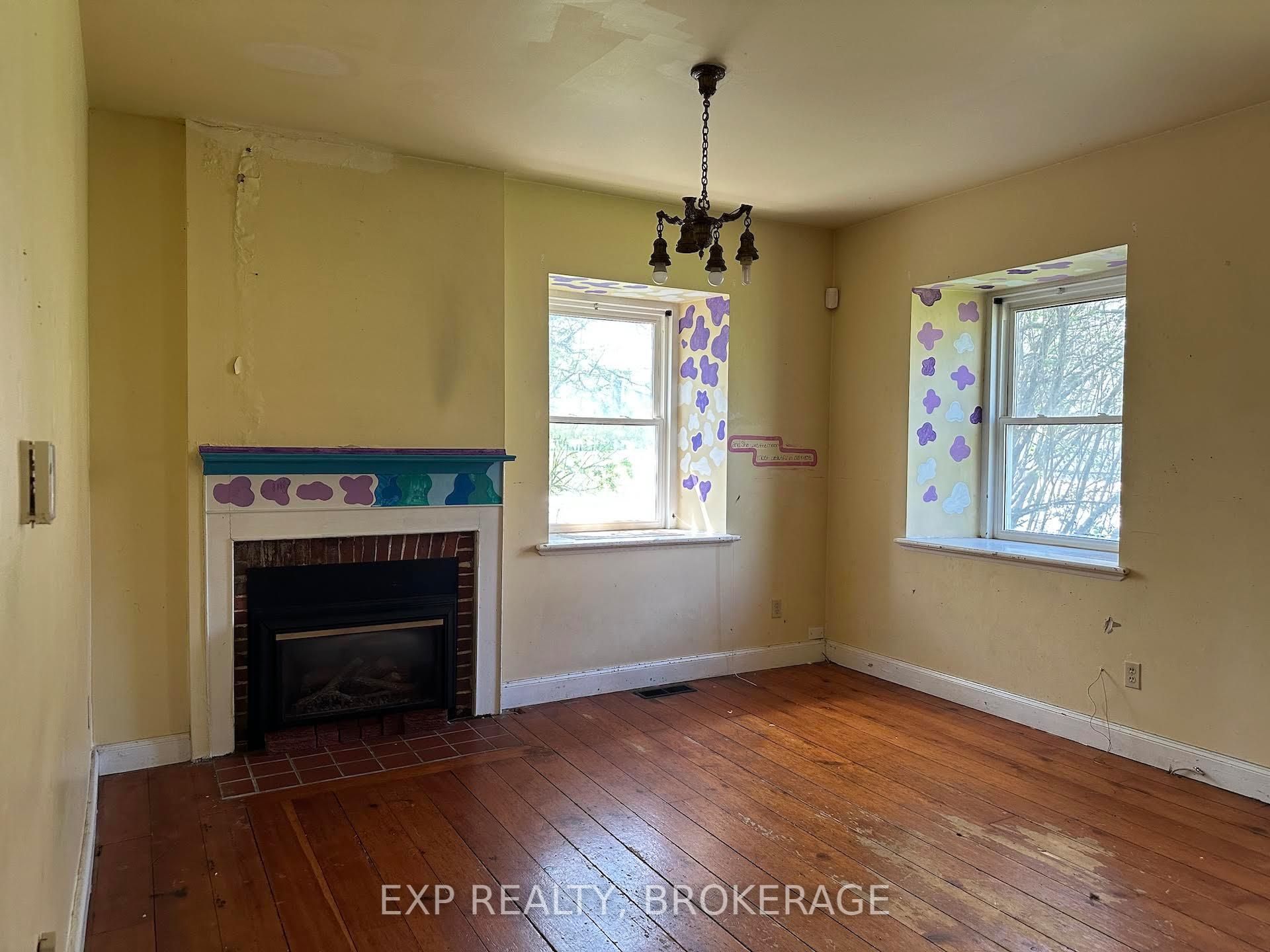 Photo 18 of 912 Purdy Mills Road, Kingston, West of Sir John A. Blvd — HOMEH