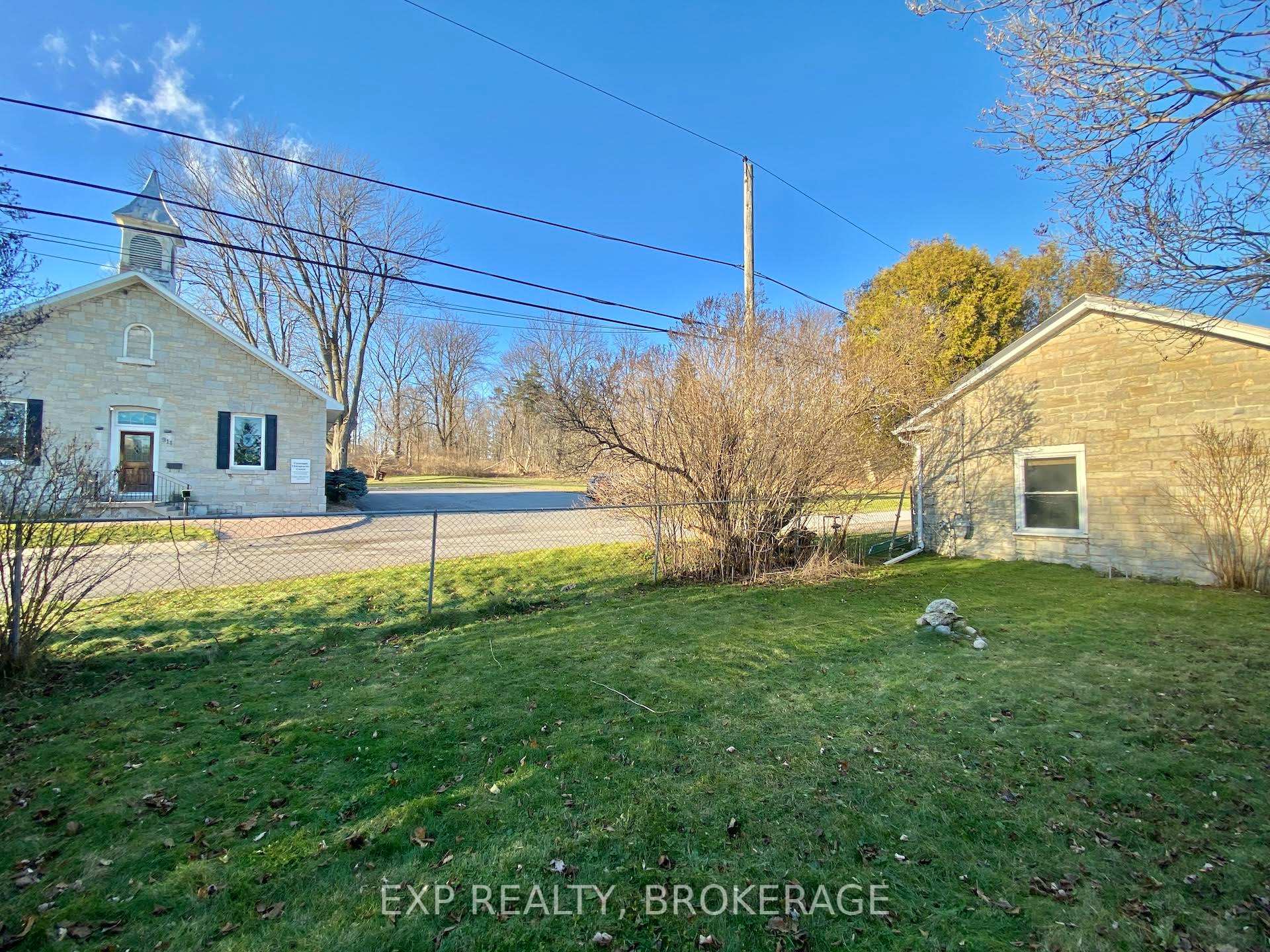 Photo 24 of 912 Purdy Mills Road, Kingston, West of Sir John A. Blvd — HOMEH