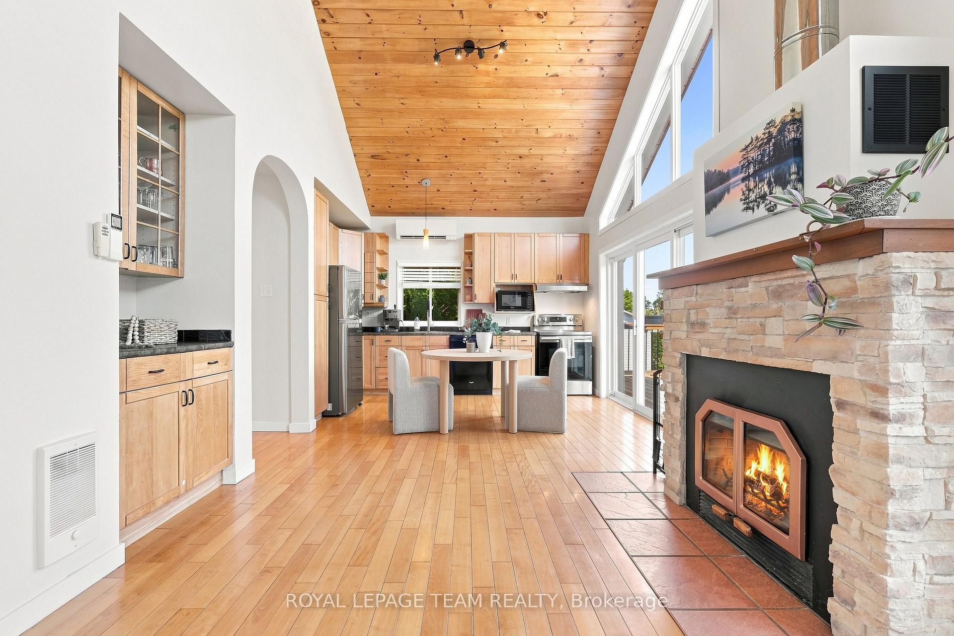 Photo 8 of 4467 Tranquility Lane, Ottawa, Constance Bay — HOMEH