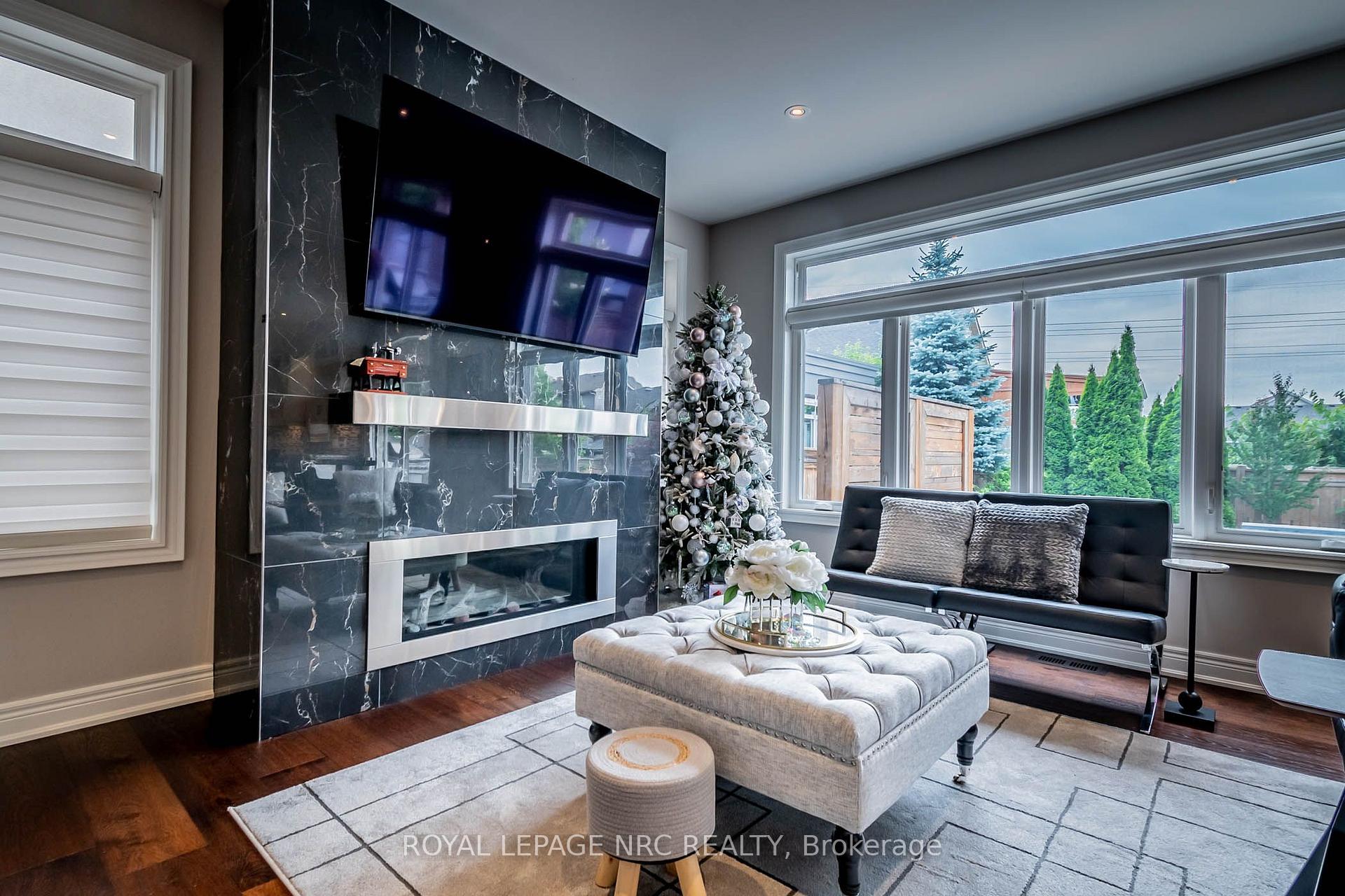 Photo 9 of 8 Tuscany Court, St. Catharines, Grapeview — HOMEH