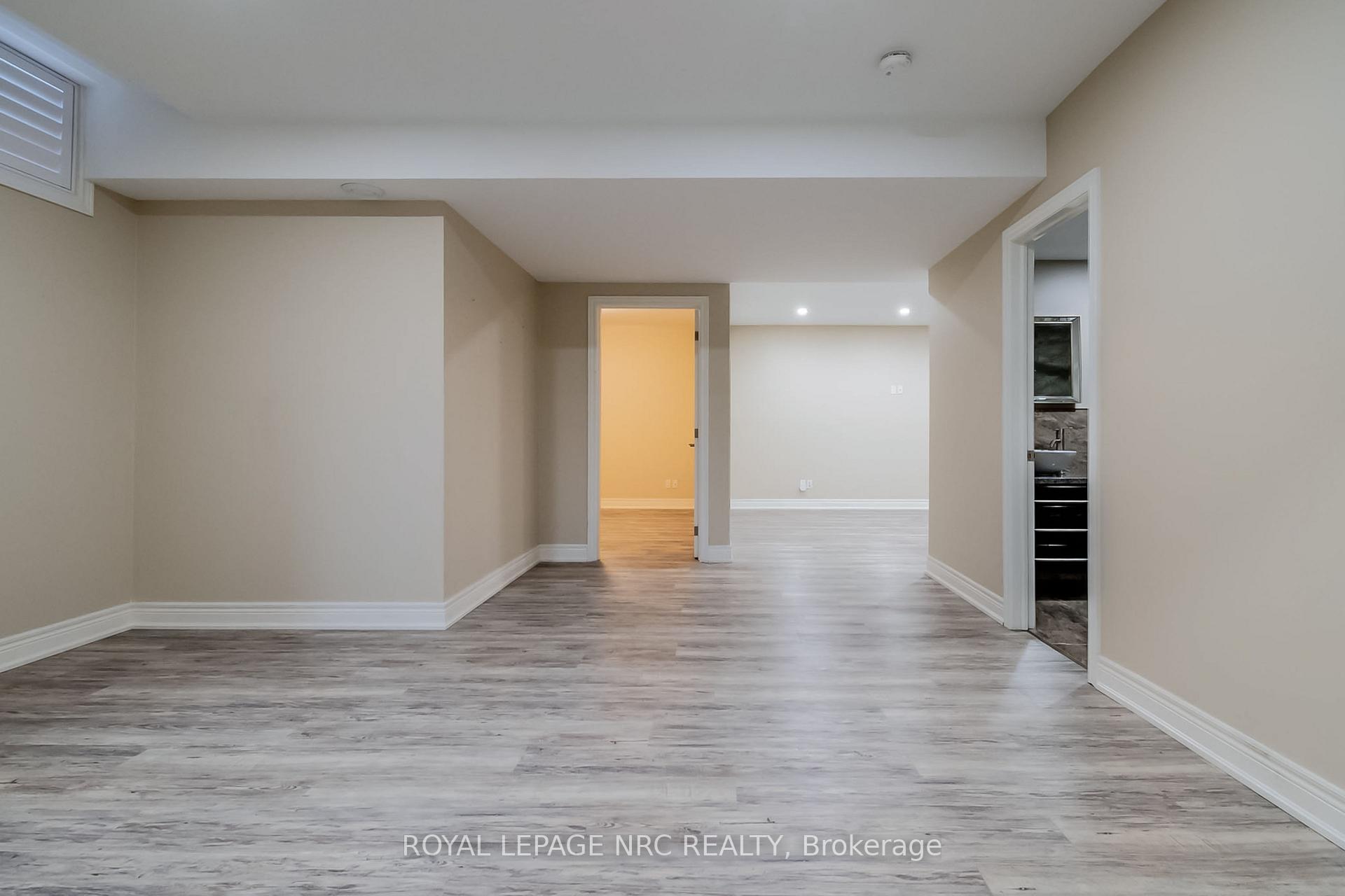 Photo 30 of 8 Tuscany Court, St. Catharines, Grapeview — HOMEH