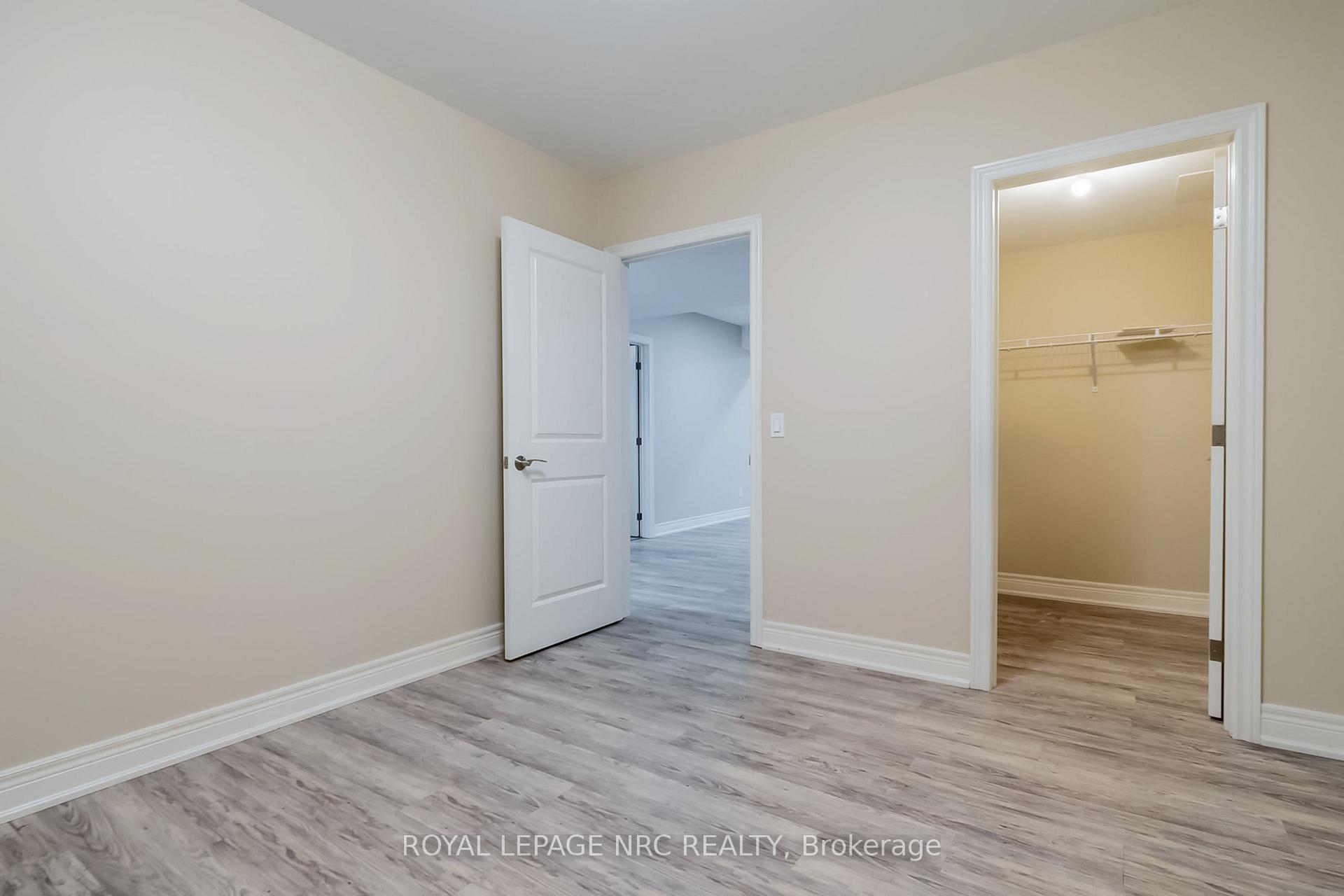 Photo 38 of 8 Tuscany Court, St. Catharines, Grapeview — HOMEH