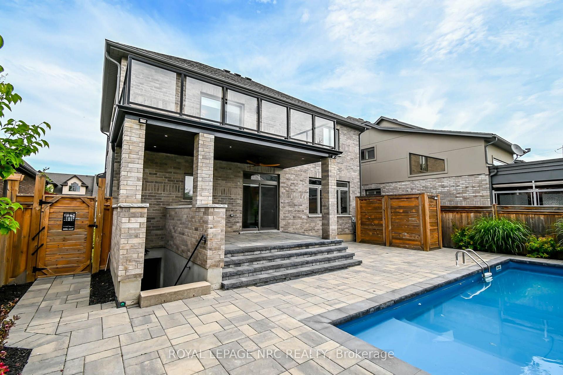 Photo 40 of 8 Tuscany Court, St. Catharines, Grapeview — HOMEH