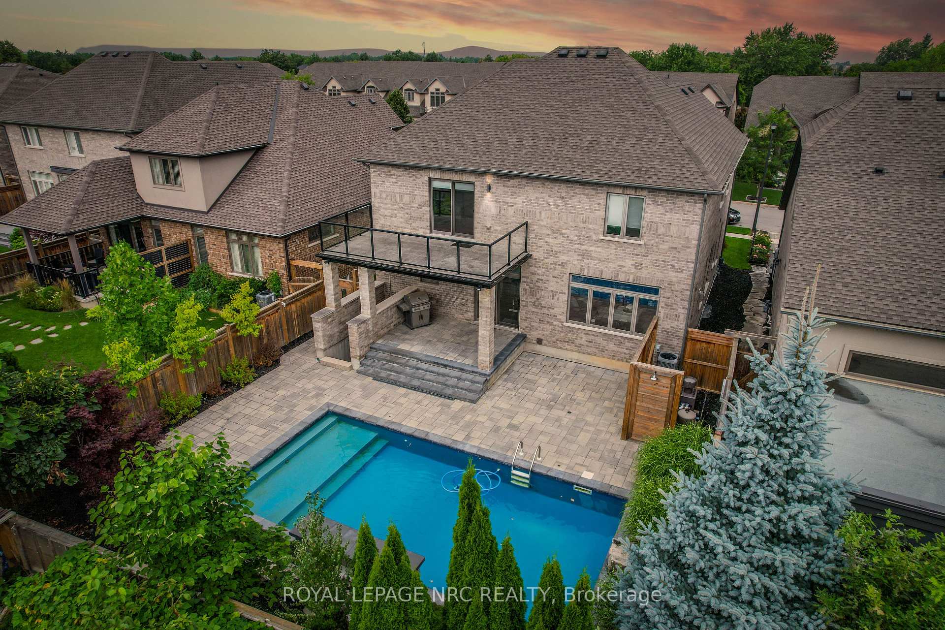 Photo 44 of 8 Tuscany Court, St. Catharines, Grapeview — HOMEH