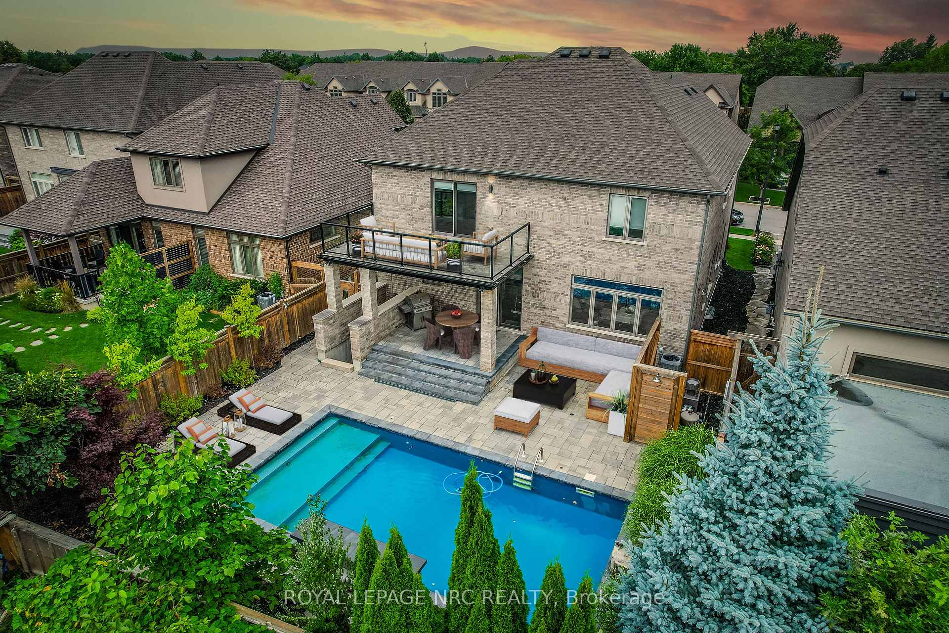 Photo 45 of 8 Tuscany Court, St. Catharines, Grapeview — HOMEH