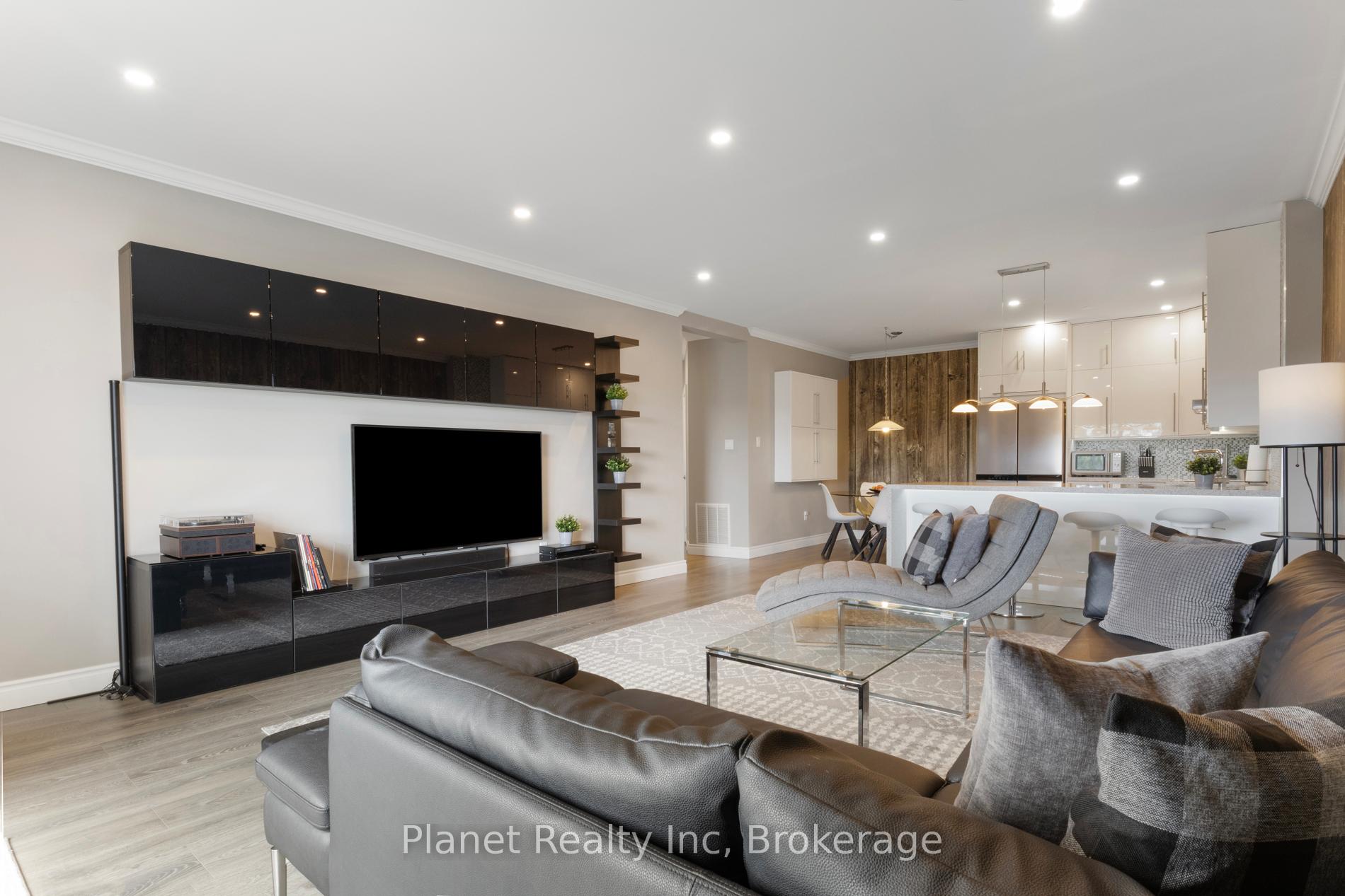 Photo 4 of Unit 507, 60 Wyndham Street S, Guelph, St. Patrick's Ward — HOMEH