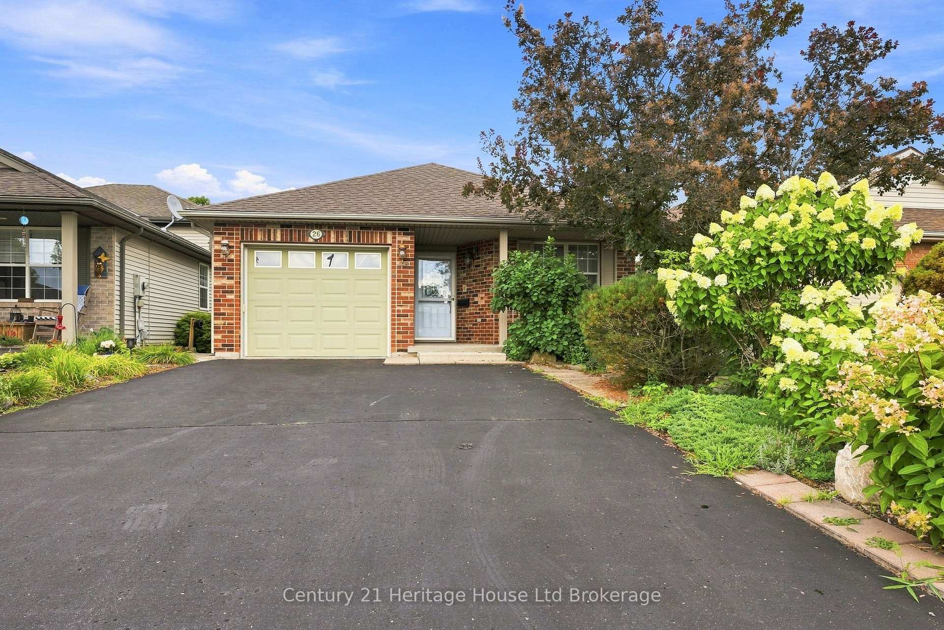 Photo 1 of 26 Peach Street, Tillsonburg — HOMEH