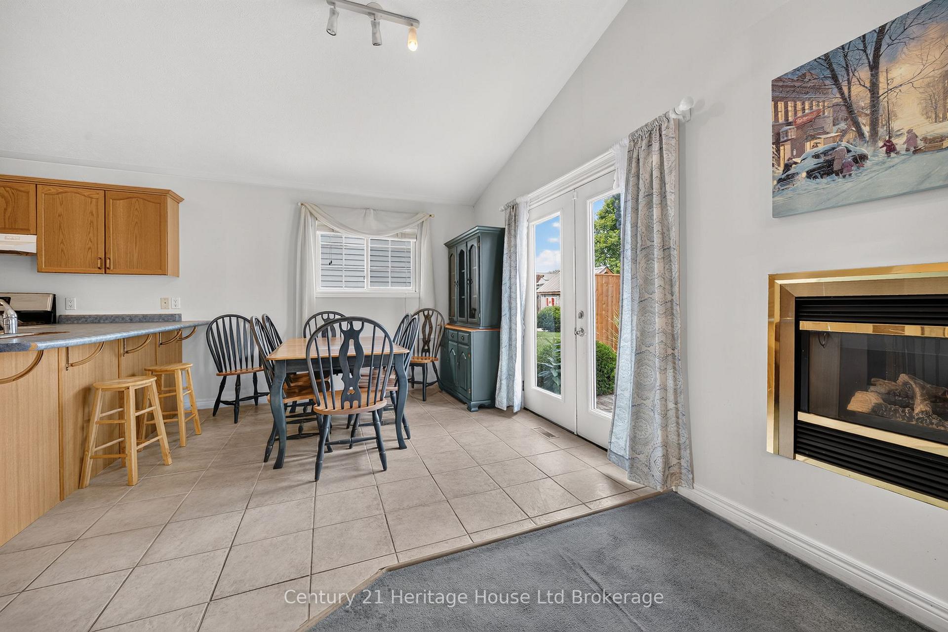 Photo 9 of 26 Peach Street, Tillsonburg — HOMEH