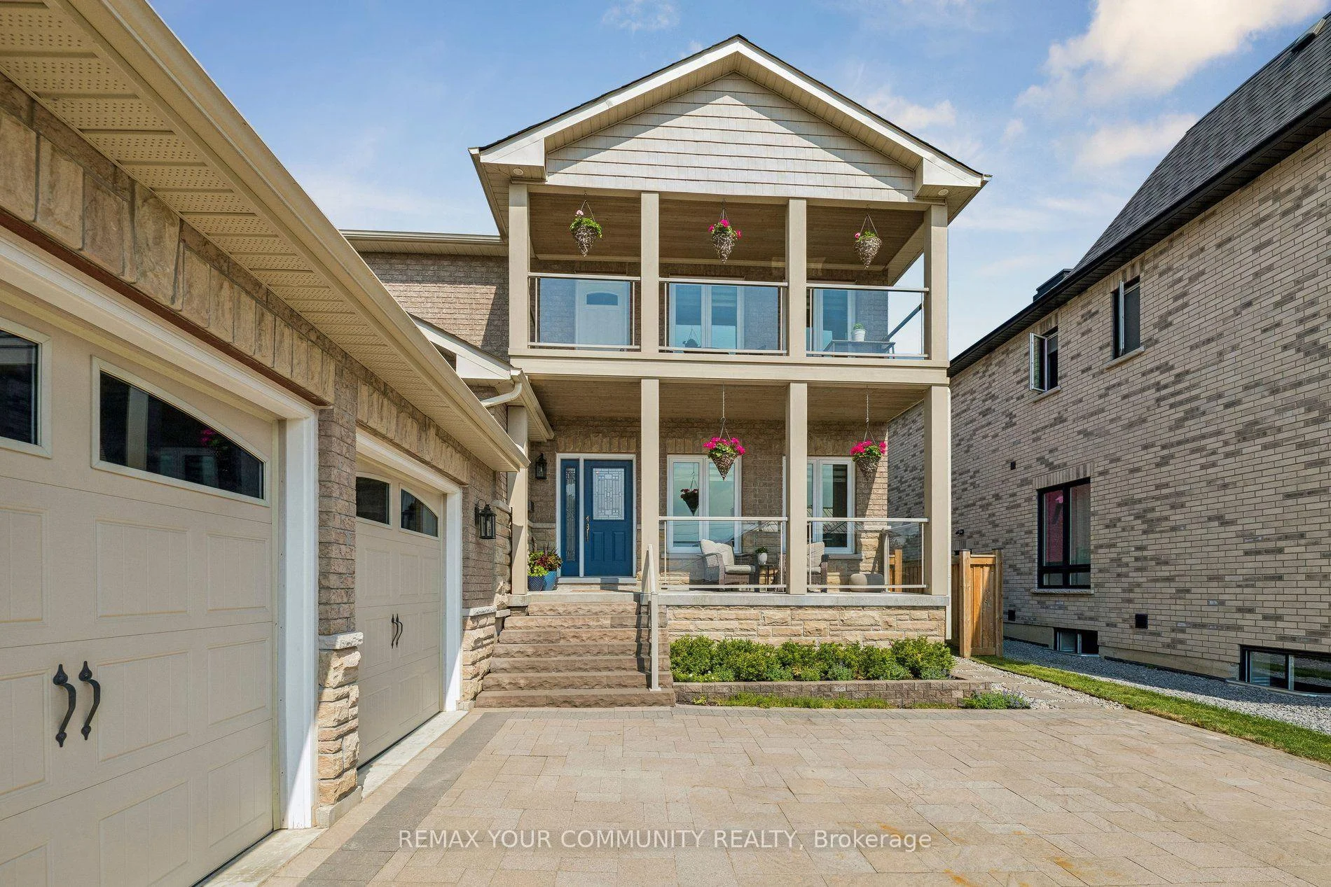 Photo 3 of 815 Fairview Avenue, Pickering, Bay Ridges — HOMEH