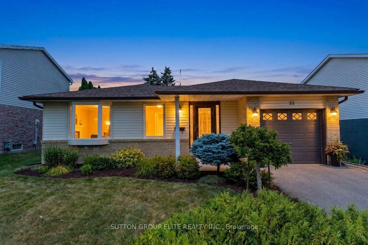 Photo 2 of 35 Mancroft Crescent, Brampton, Central Park — HOMEH