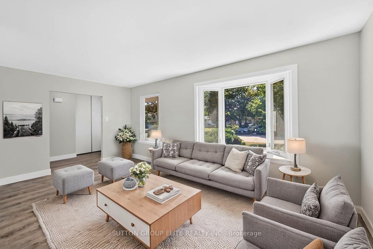 Photo 5 of 35 Mancroft Crescent, Brampton, Central Park — HOMEH