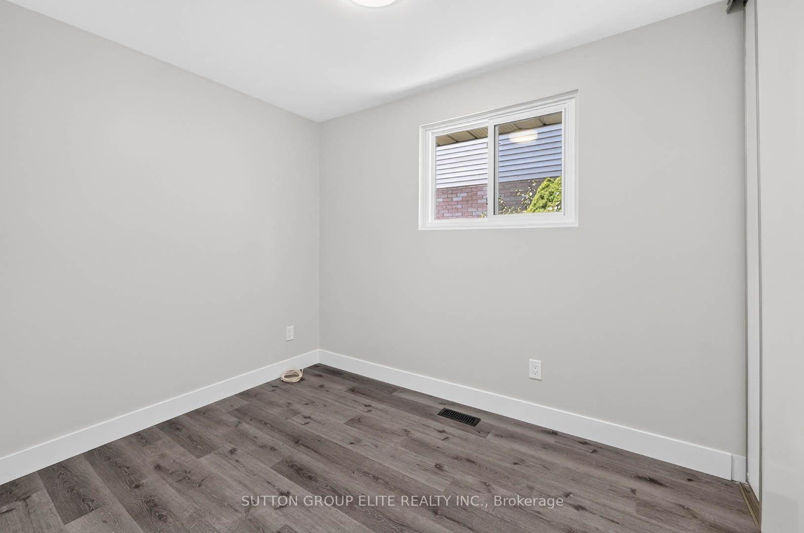 Photo 30 of 35 Mancroft Crescent, Brampton, Central Park — HOMEH