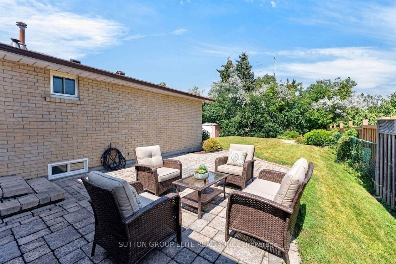 Photo 36 of 35 Mancroft Crescent, Brampton, Central Park — HOMEH