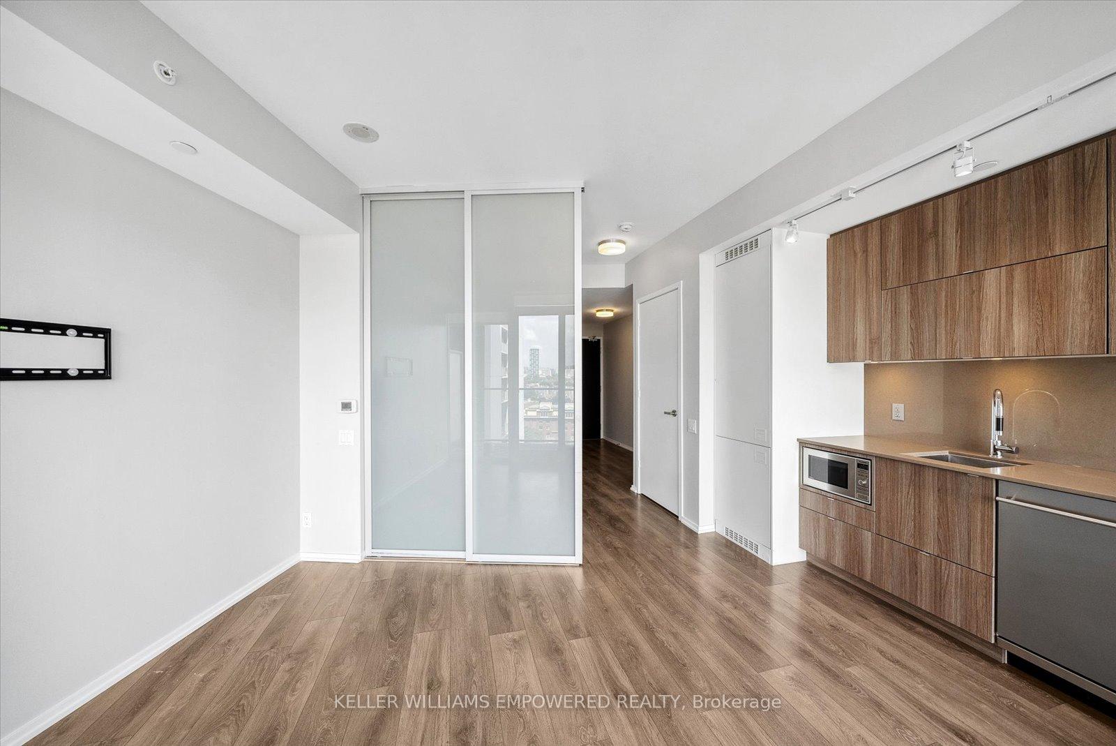 Photo 10 of Unit 1105, 125 Peter Street, Toronto, Waterfront Communities — HOMEH