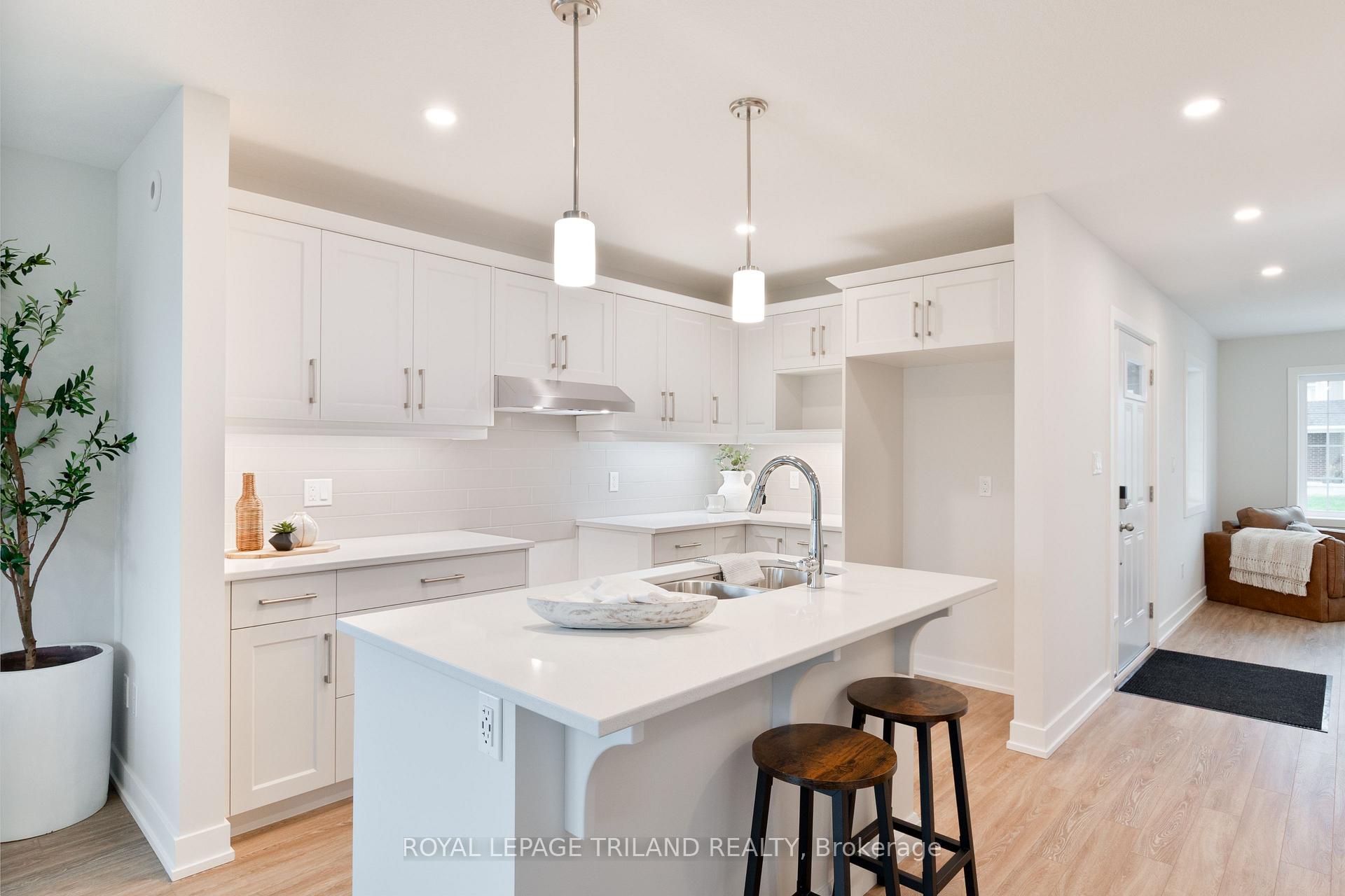 Photo 6 of 71 Harrow Lane, St. Thomas — HOMEH