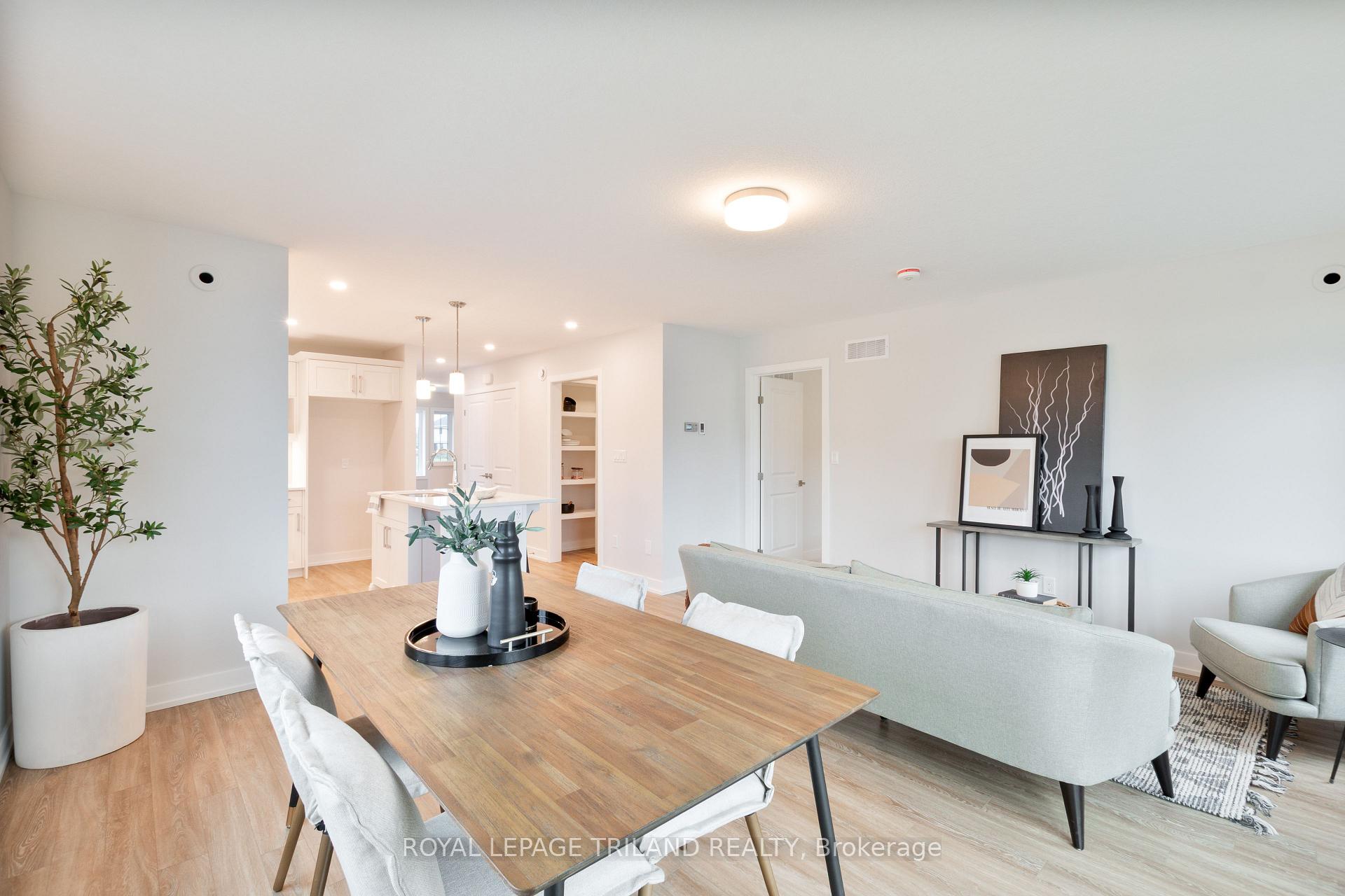 Photo 10 of 71 Harrow Lane, St. Thomas — HOMEH