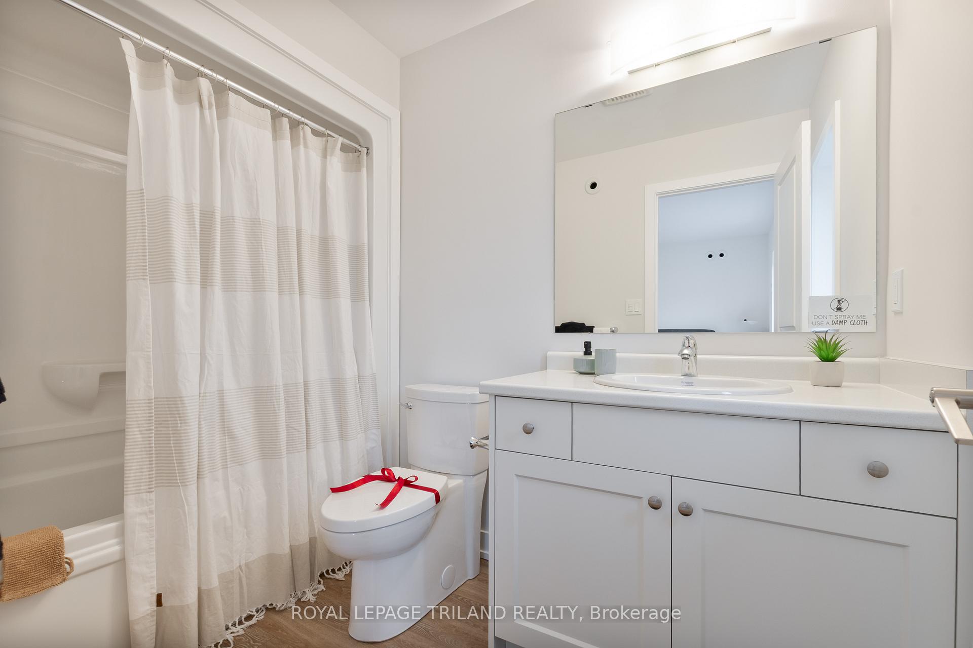 Photo 15 of 71 Harrow Lane, St. Thomas — HOMEH