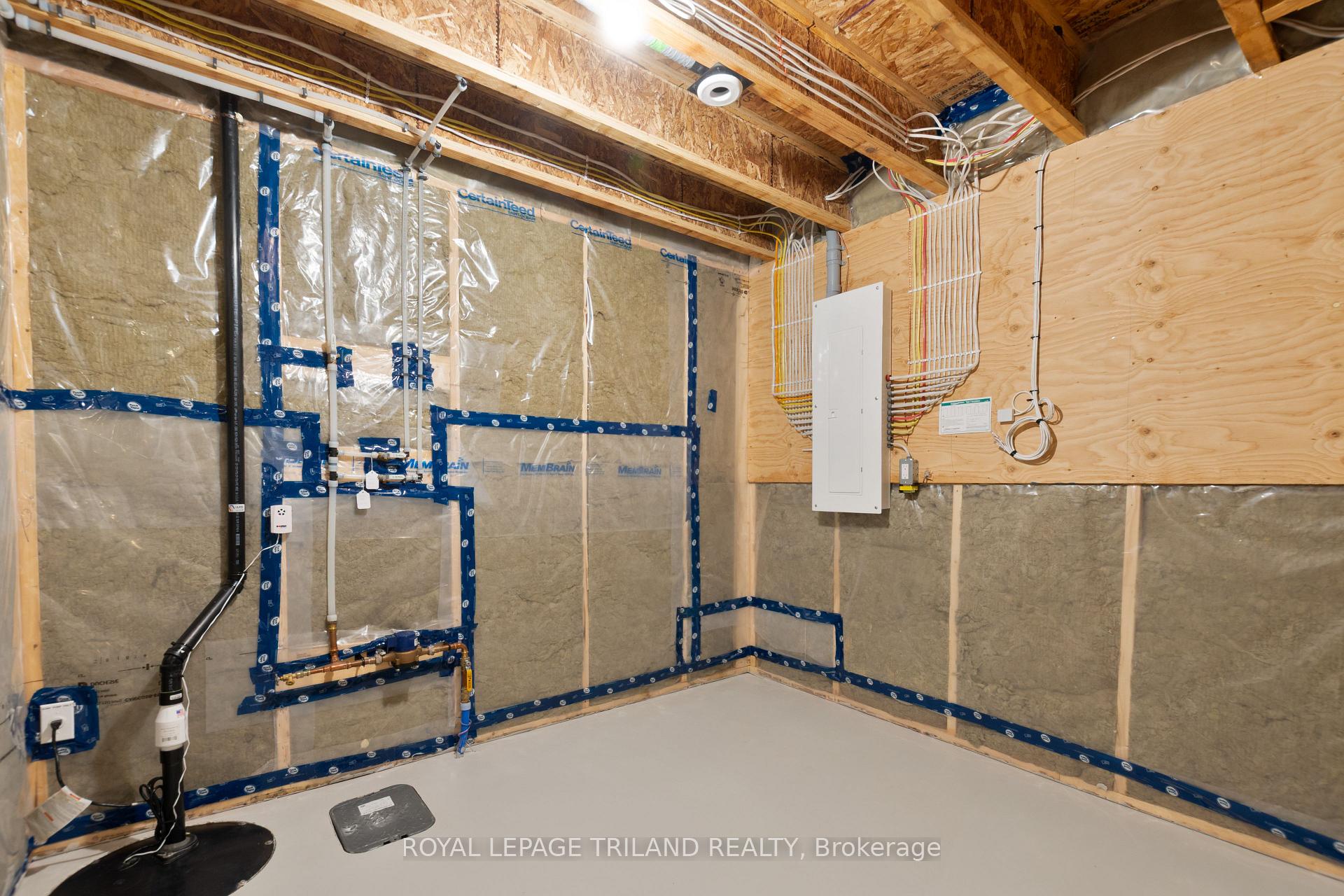 Photo 26 of 71 Harrow Lane, St. Thomas — HOMEH
