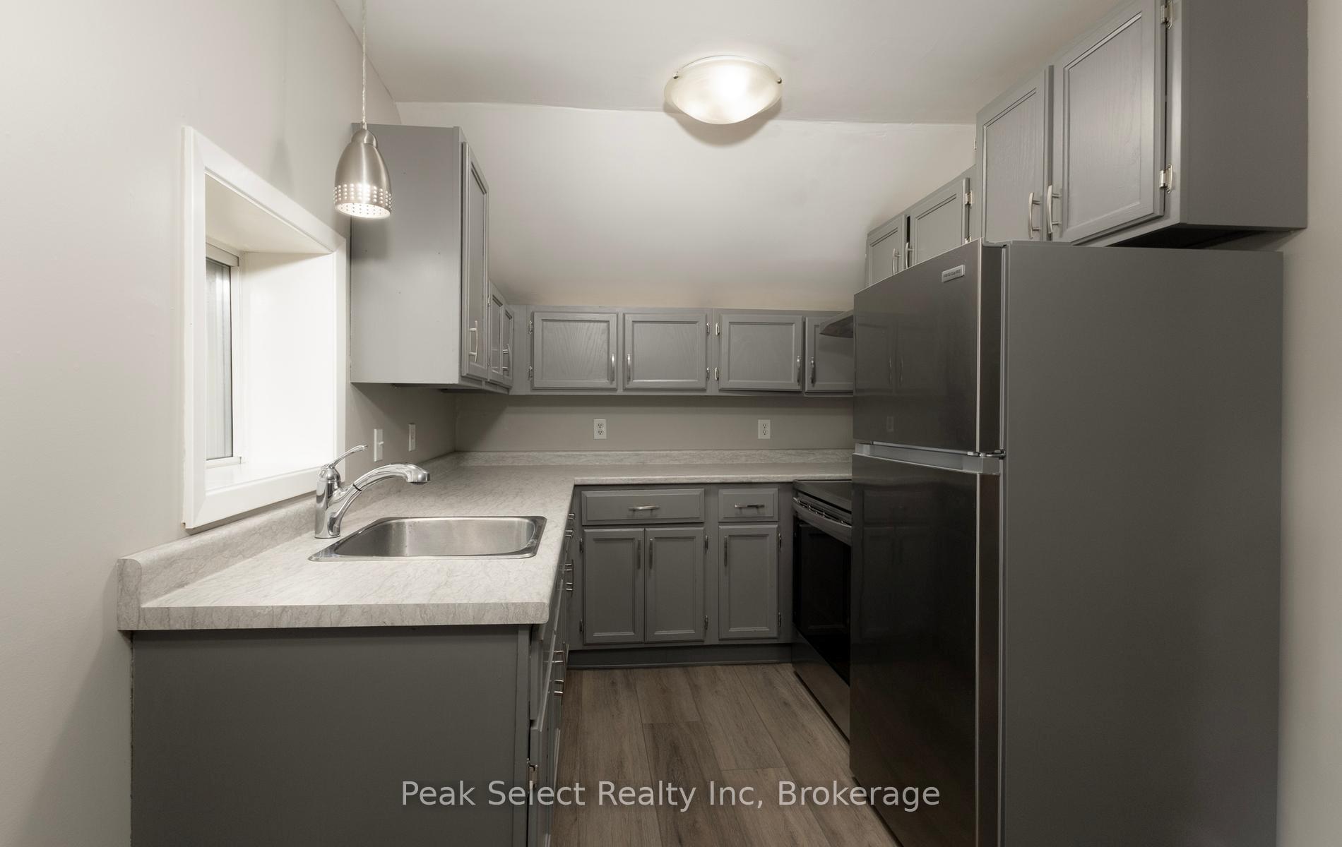 Photo 2 of Unit C, 32 Victoria Street, South Huron, Exeter — HOMEH