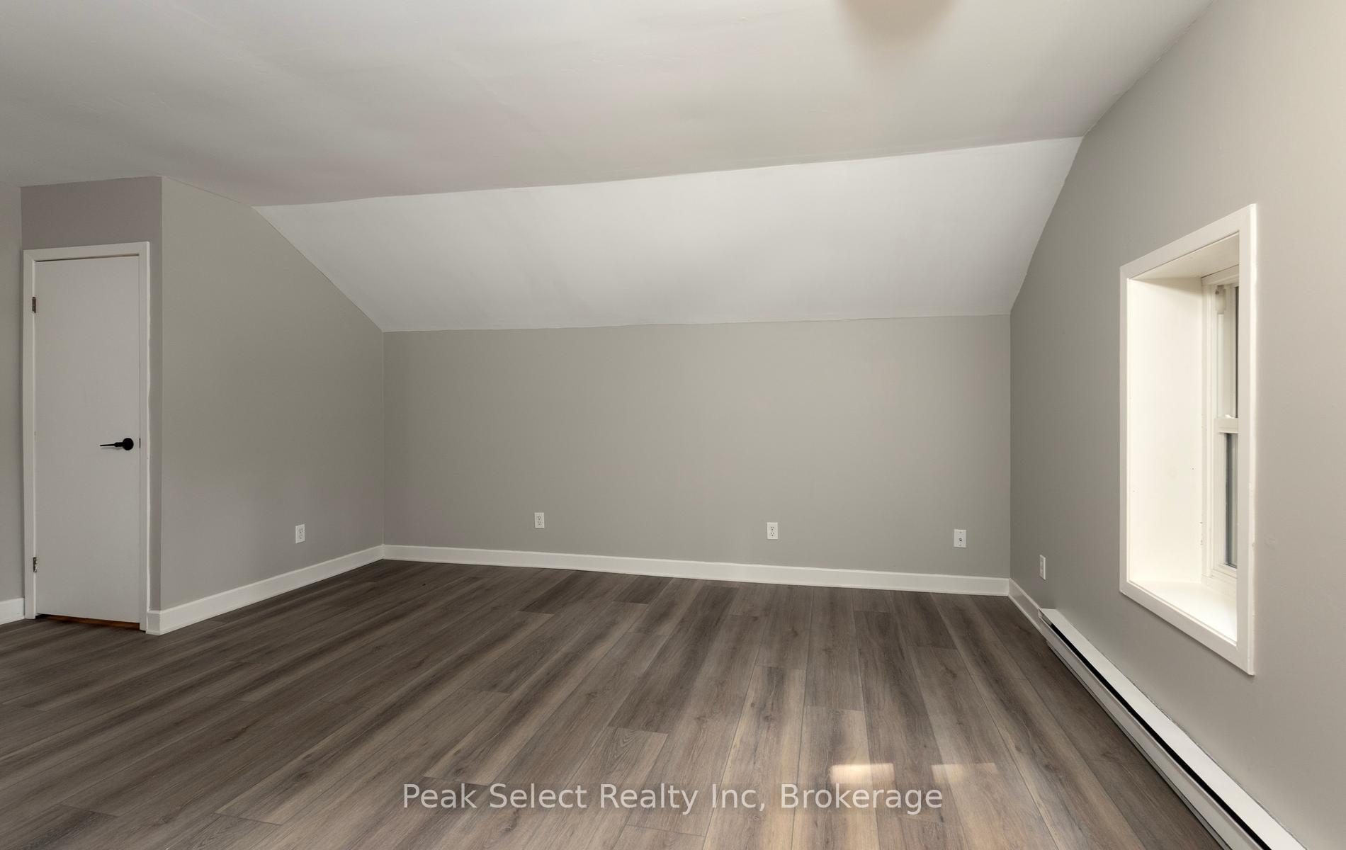 Photo 3 of Unit C, 32 Victoria Street, South Huron, Exeter — HOMEH