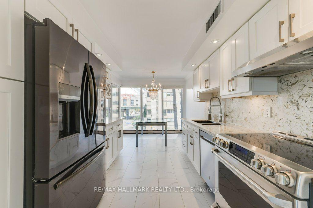Photo 38 of Unit 404, 251 Queens Quay W, Toronto, Waterfront Communities — HOMEH