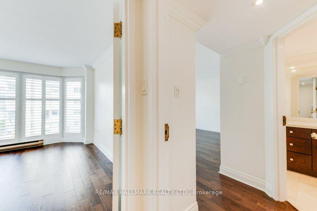 Photo 47 of Unit 404, 251 Queens Quay W, Toronto, Waterfront Communities — HOMEH