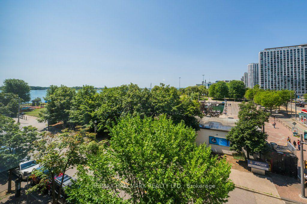 Photo 51 of Unit 404, 251 Queens Quay W, Toronto, Waterfront Communities — HOMEH