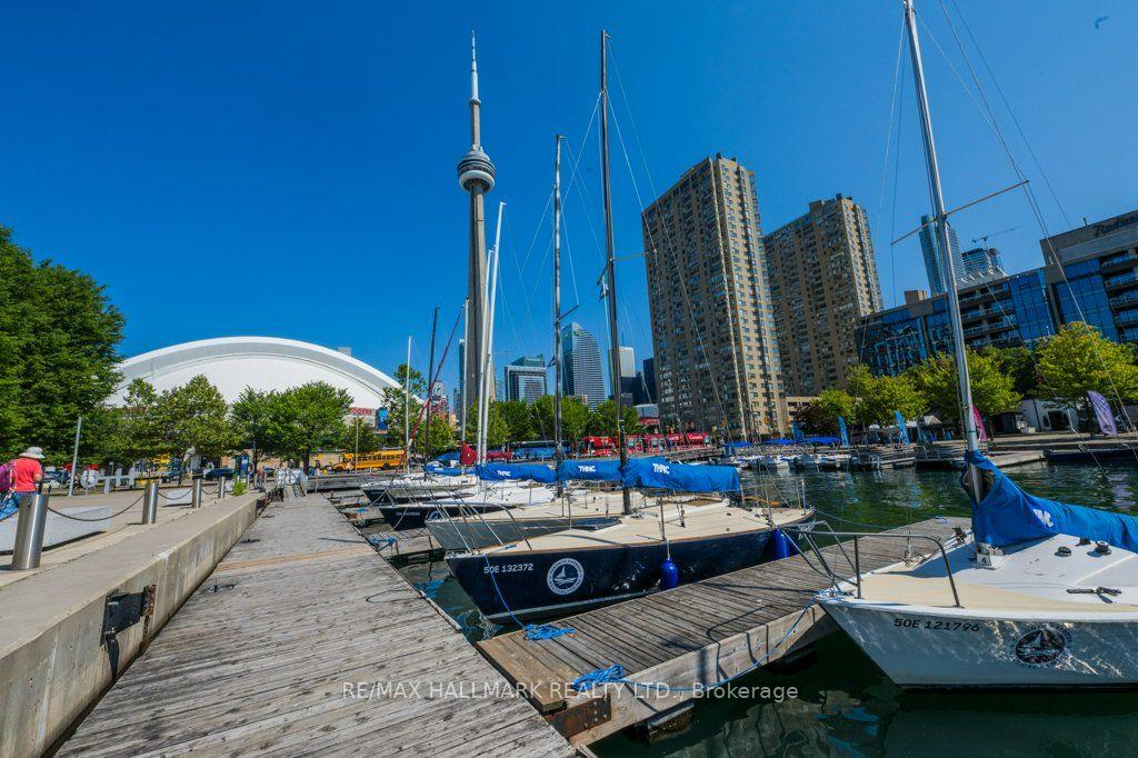 Photo 66 of Unit 404, 251 Queens Quay W, Toronto, Waterfront Communities — HOMEH