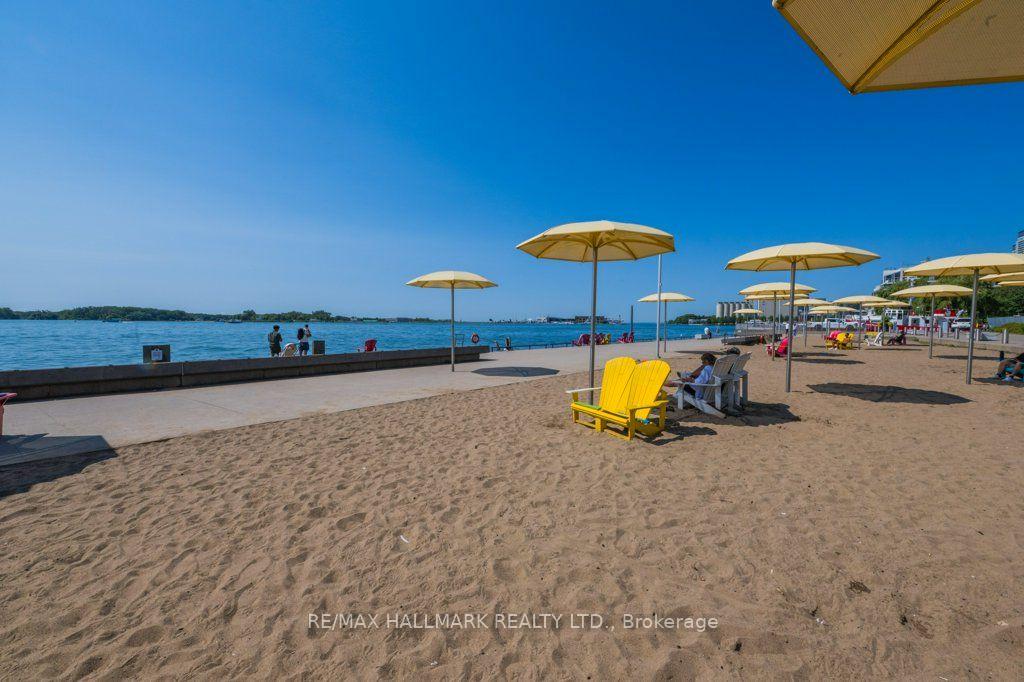 Photo 70 of Unit 404, 251 Queens Quay W, Toronto, Waterfront Communities — HOMEH