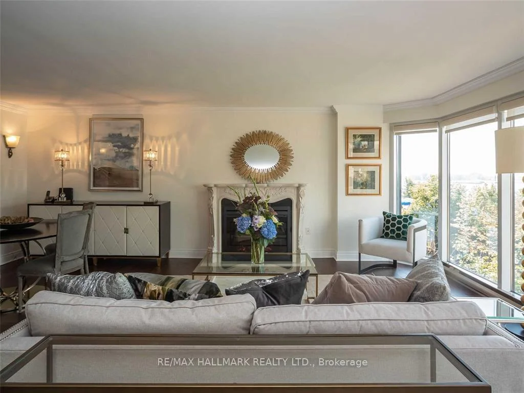 Photo 11 of Unit 404, 251 Queens Quay W, Toronto, Waterfront Communities — HOMEH