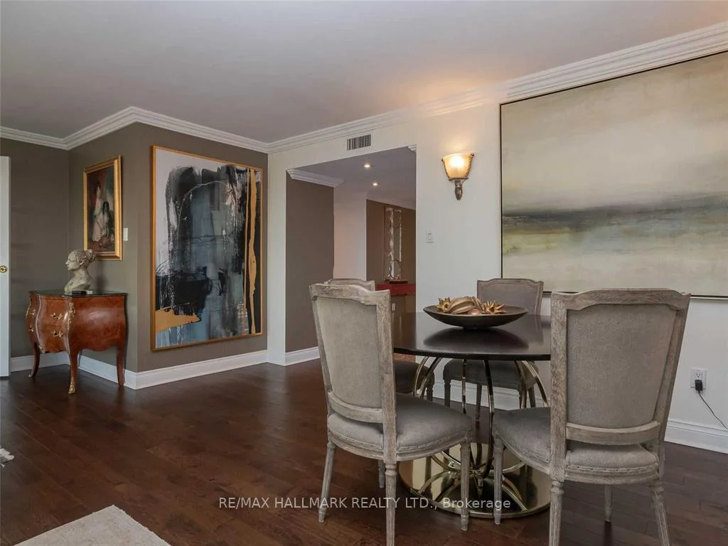 Photo 14 of Unit 404, 251 Queens Quay W, Toronto, Waterfront Communities — HOMEH