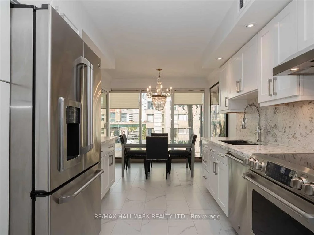 Photo 16 of Unit 404, 251 Queens Quay W, Toronto, Waterfront Communities — HOMEH