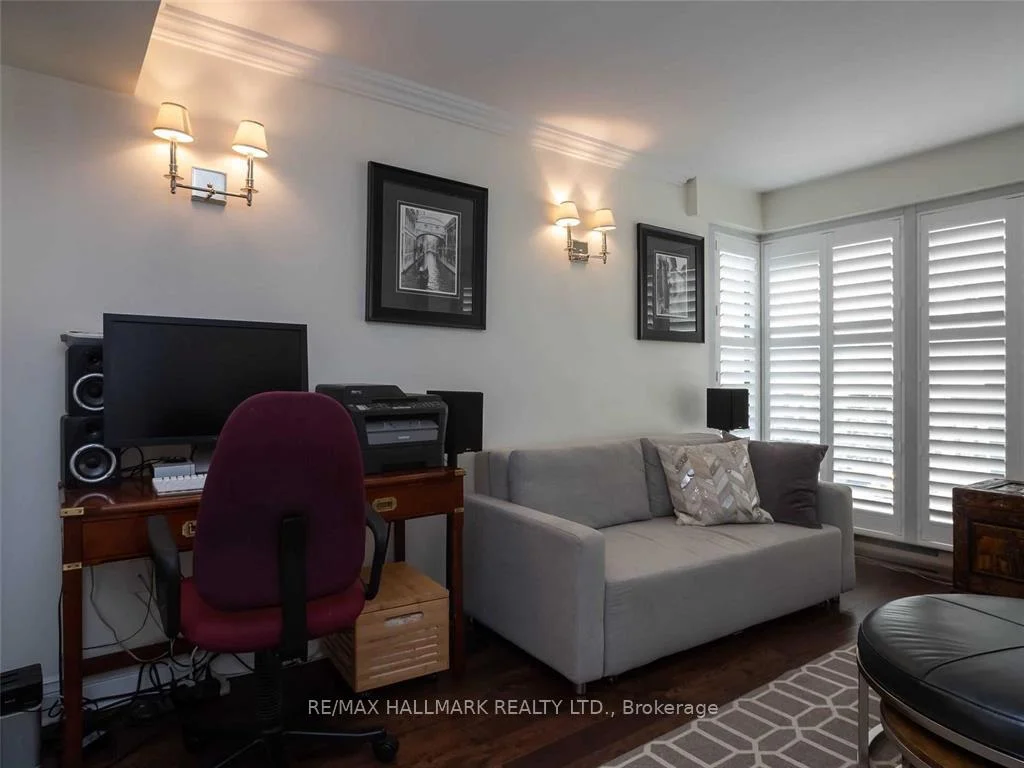 Photo 28 of Unit 404, 251 Queens Quay W, Toronto, Waterfront Communities — HOMEH