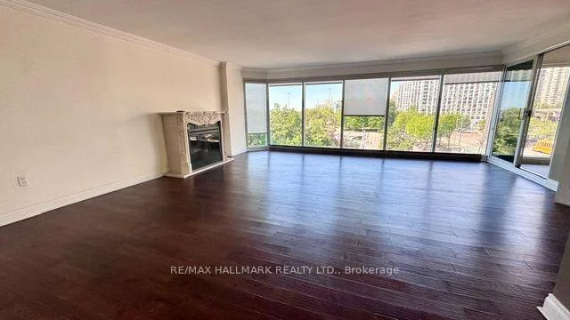 Photo 33 of Unit 404, 251 Queens Quay W, Toronto, Waterfront Communities — HOMEH