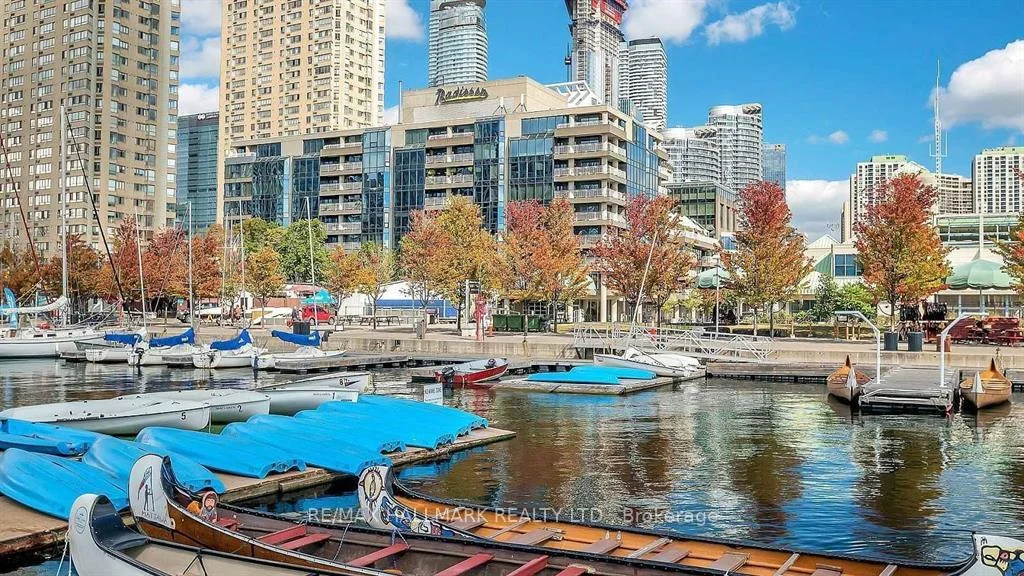Photo 62 of Unit 404, 251 Queens Quay W, Toronto, Waterfront Communities — HOMEH