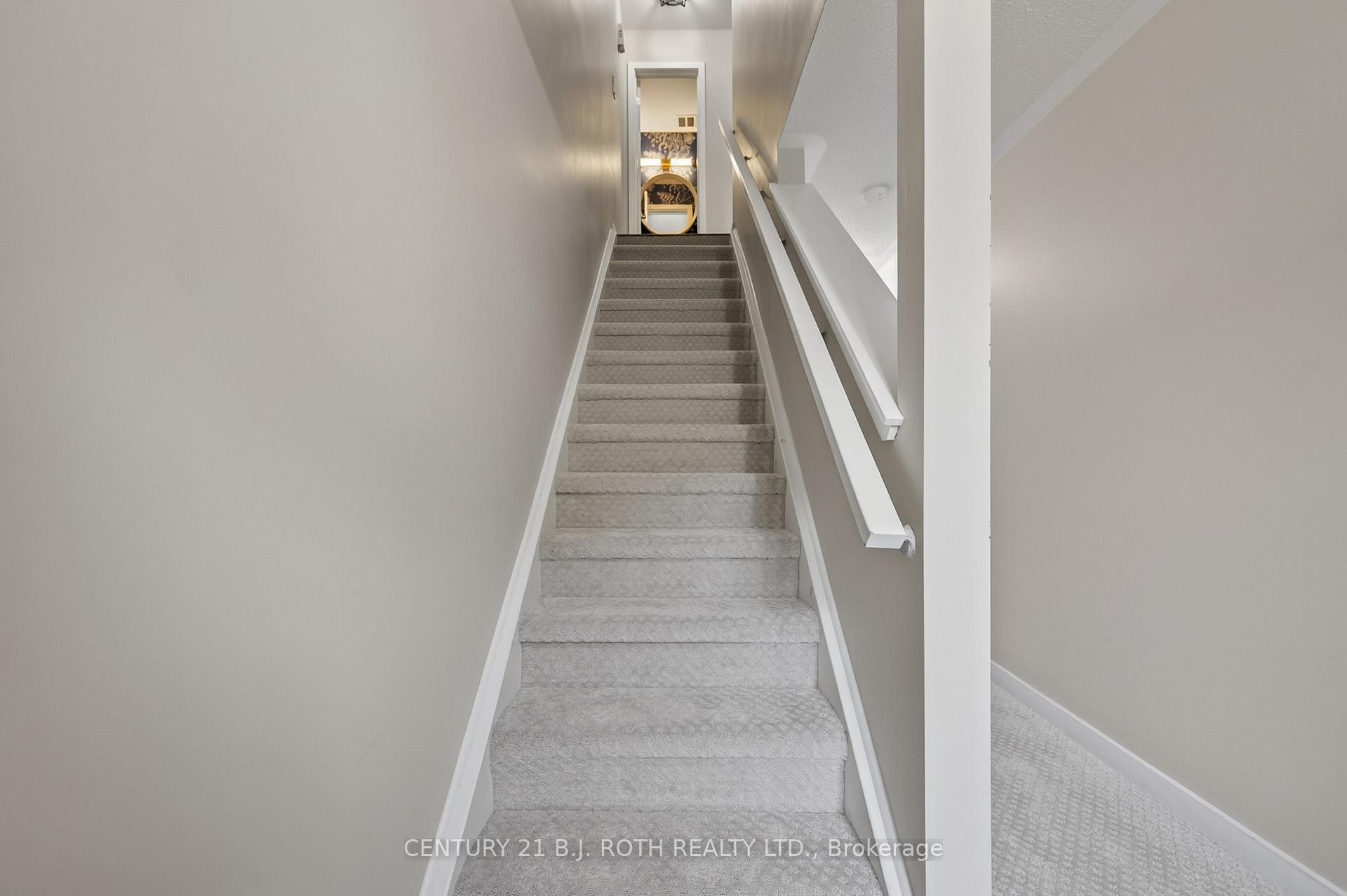 Photo 4 of Unit 43, 91 Coughlin Drive, Barrie, Holly — HOMEH