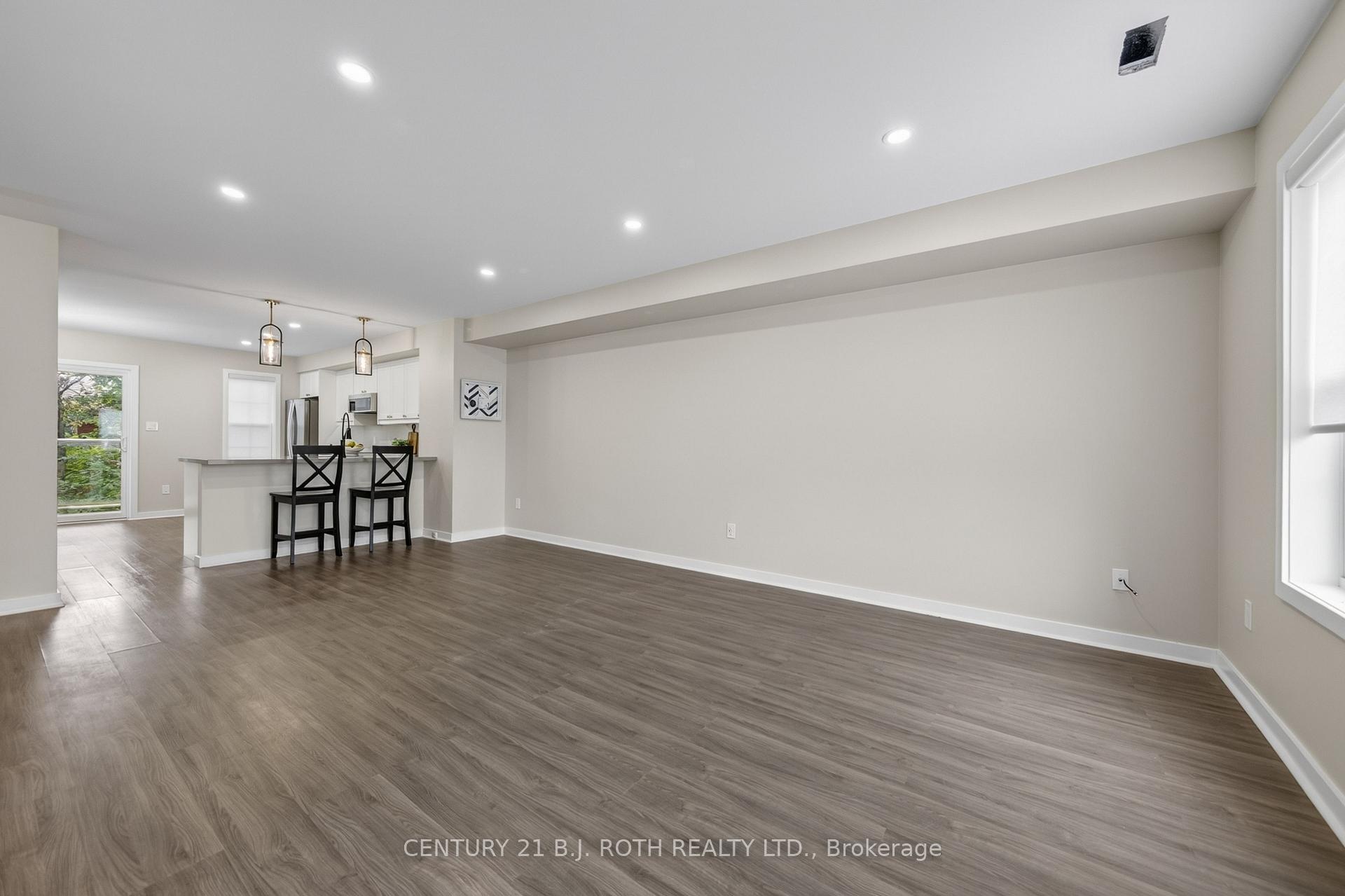 Photo 9 of Unit 43, 91 Coughlin Drive, Barrie, Holly — HOMEH