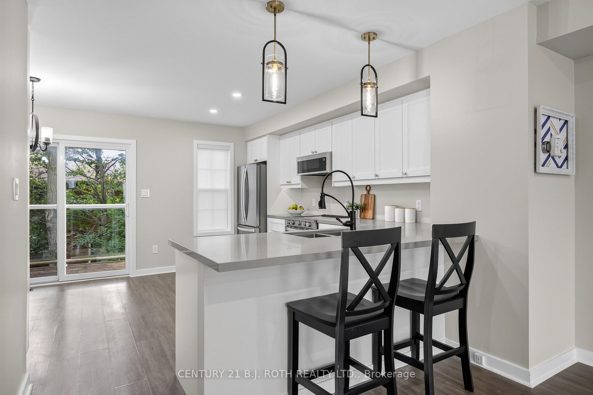 Photo 10 of Unit 43, 91 Coughlin Drive, Barrie, Holly — HOMEH