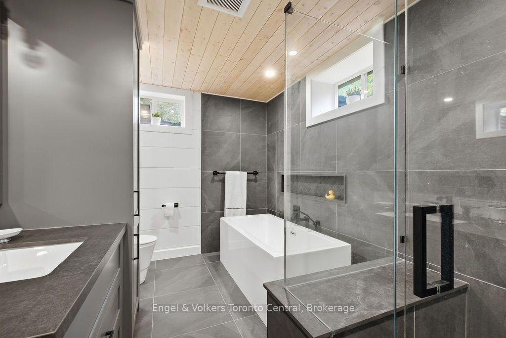 Photo 17 of 8 Bartlett Drive, Seguin — HOMEH