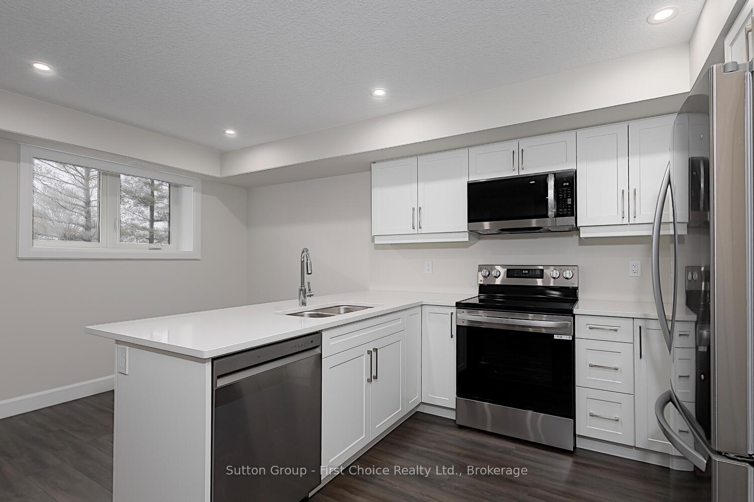 Photo 7 of Unit Unit 32, 3202 Vivian Line, Stratford — HOMEH