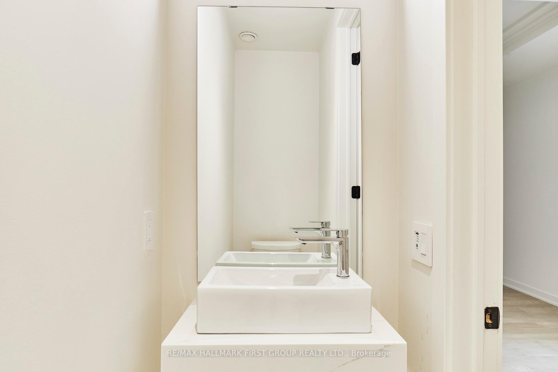 Photo 13 of Unit 407, 123 Maurice Drive, Oakville, Central — HOMEH