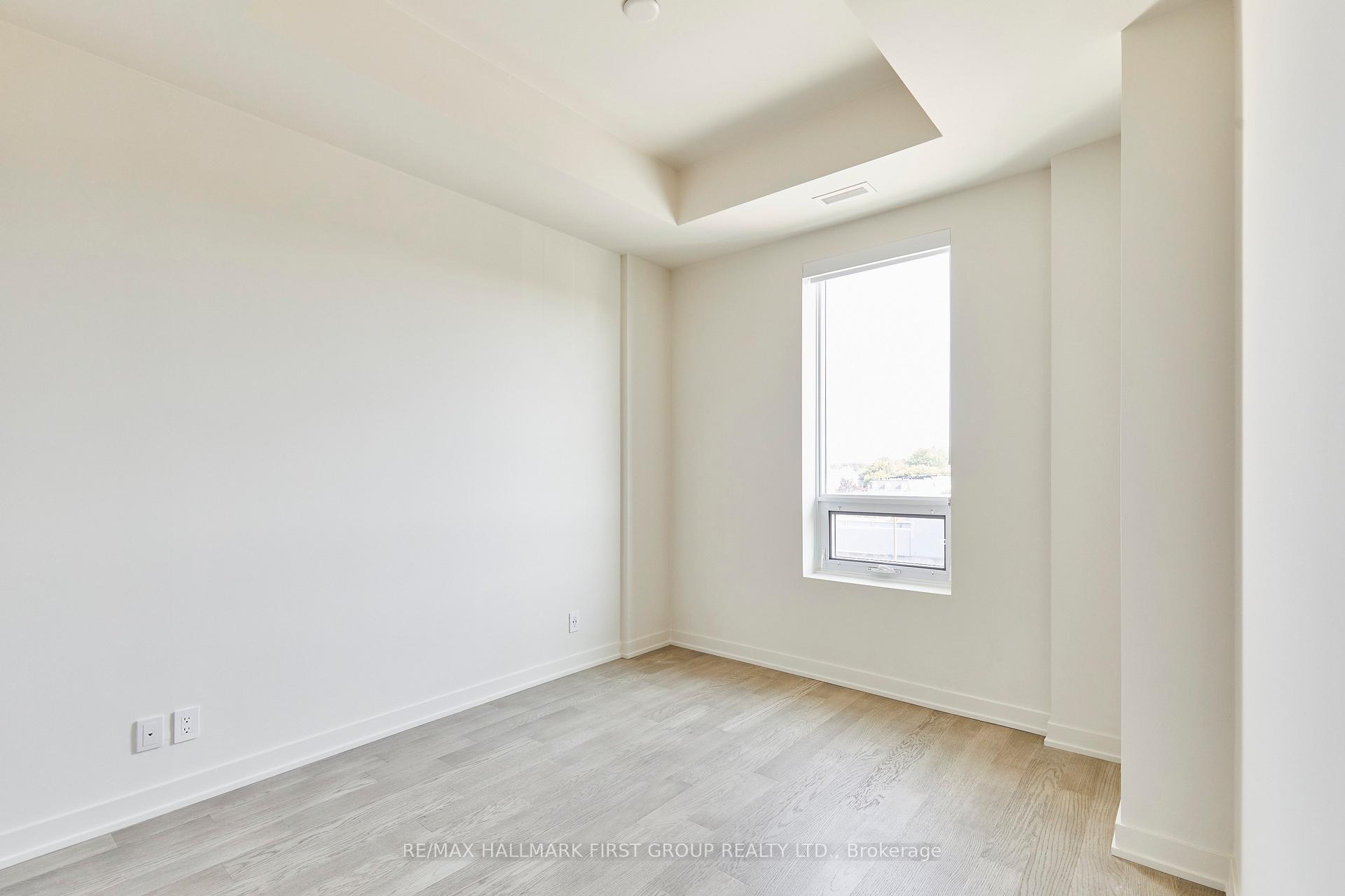 Photo 14 of Unit 407, 123 Maurice Drive, Oakville, Central — HOMEH