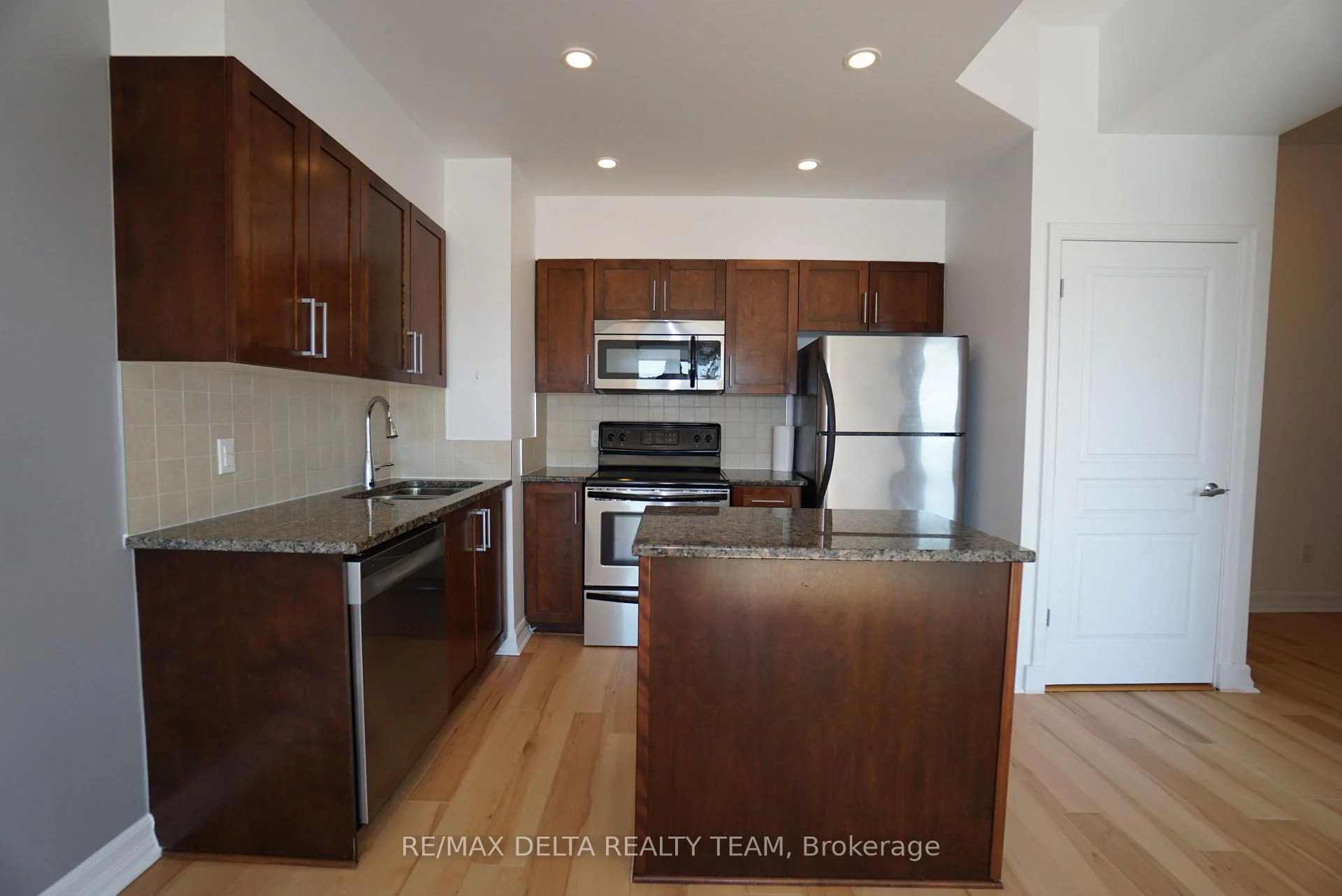 Photo 19 of Unit #1213, 200 Besserer Street, Ottawa, Sandy Hill — HOMEH