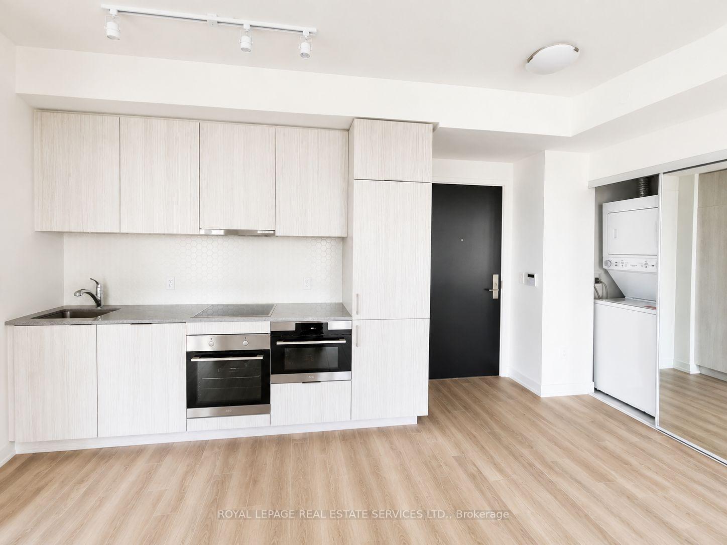 Photo 8 of Unit 414, 158 Front Street E, Toronto, Moss Park — HOMEH