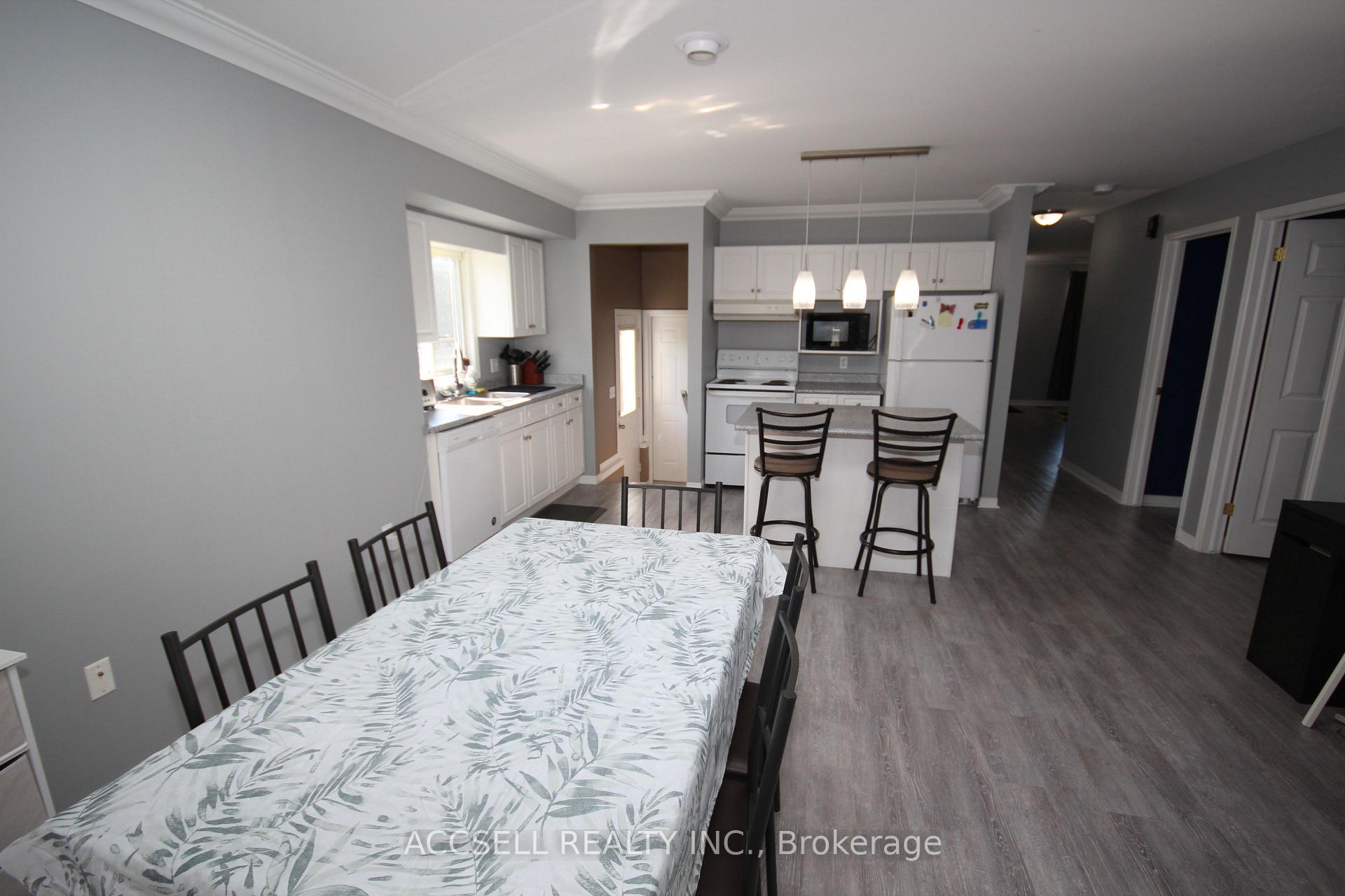 Photo 9 of 635 Highview Drive, St. Thomas — HOMEH